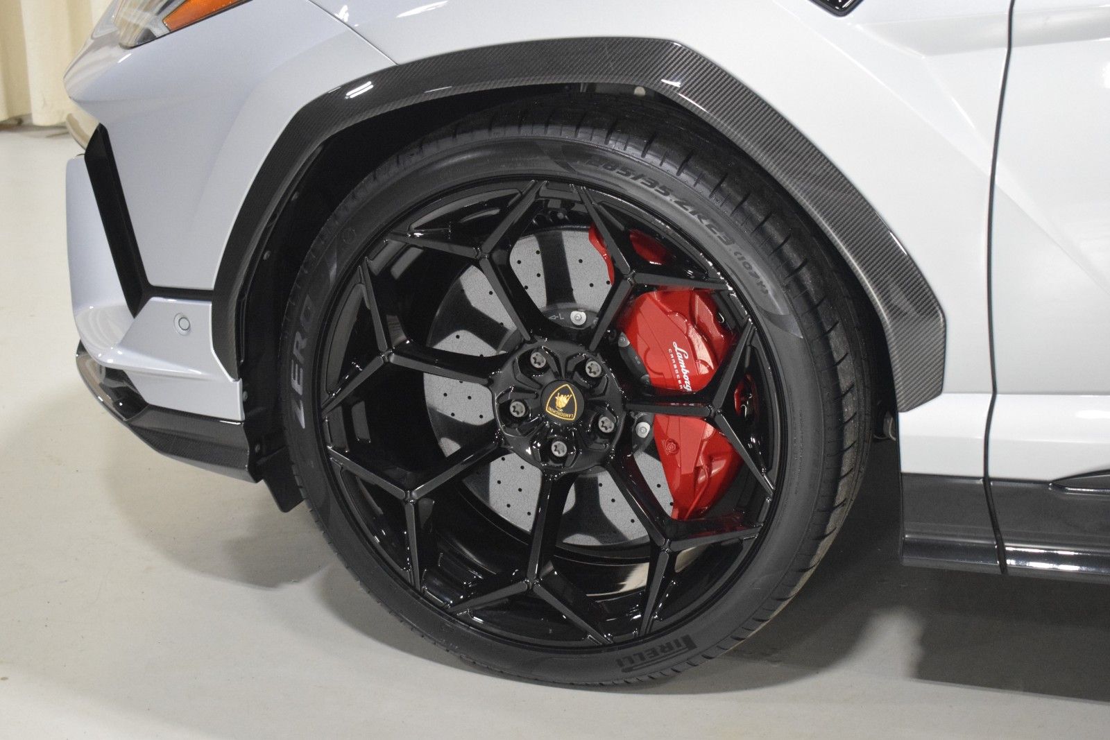 Thumbnail: 2024 Lamborghini Urus - 6