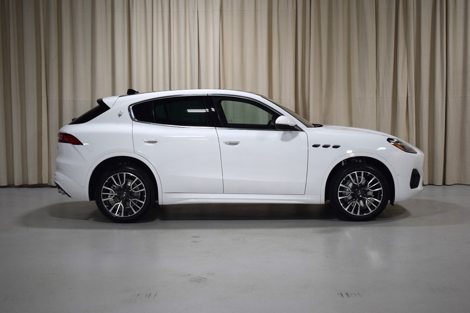 Thumbnail: 2025 Maserati Grecale - 14