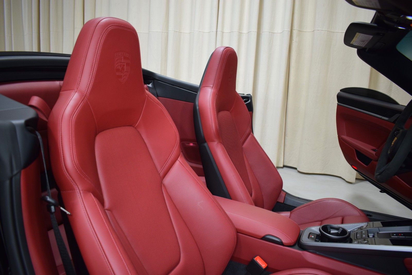 Thumbnail: 2024 Porsche 911 - 22