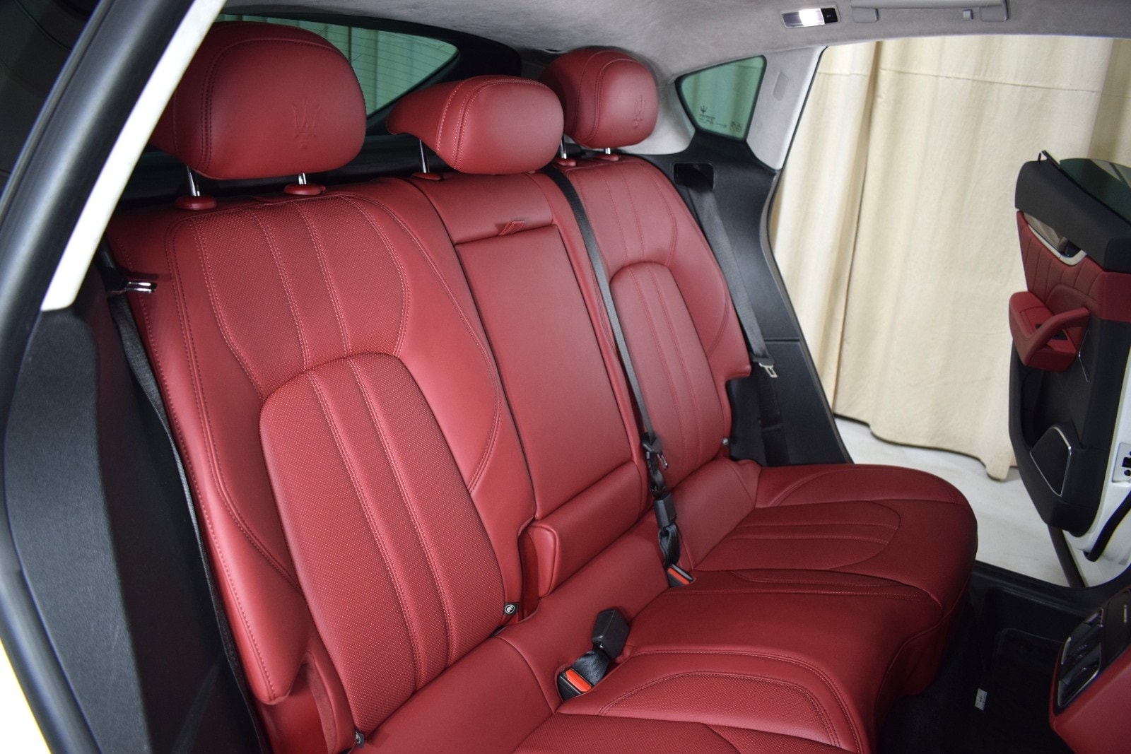 Thumbnail: 2022 Maserati Levante - 20