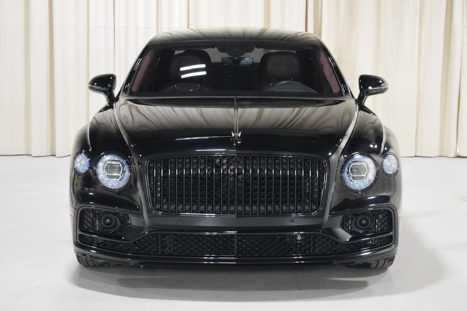 Thumbnail: 2023 Bentley Flying Spur - 12