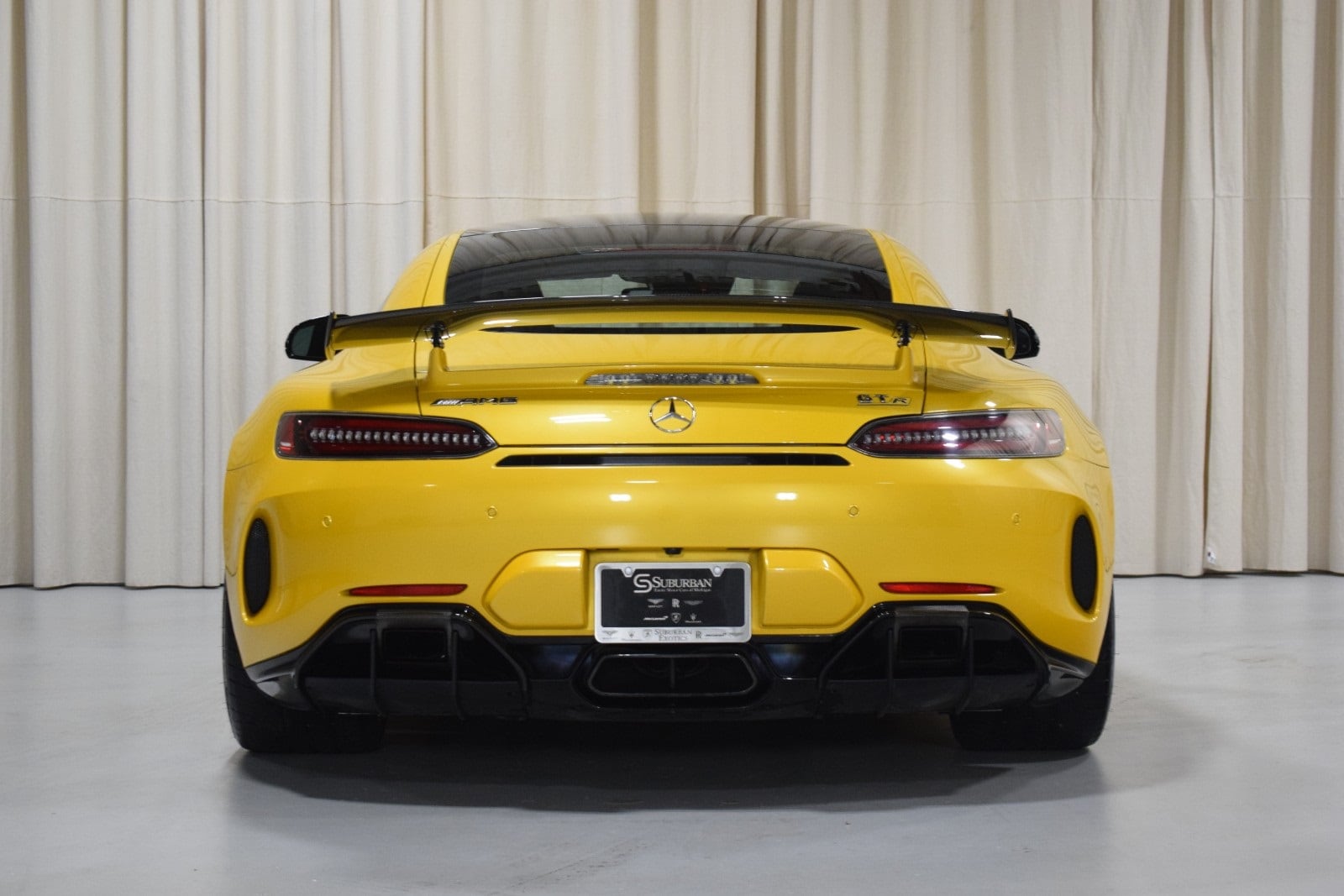 Thumbnail: 2020 Mercedes-Benz AMG GT - 17