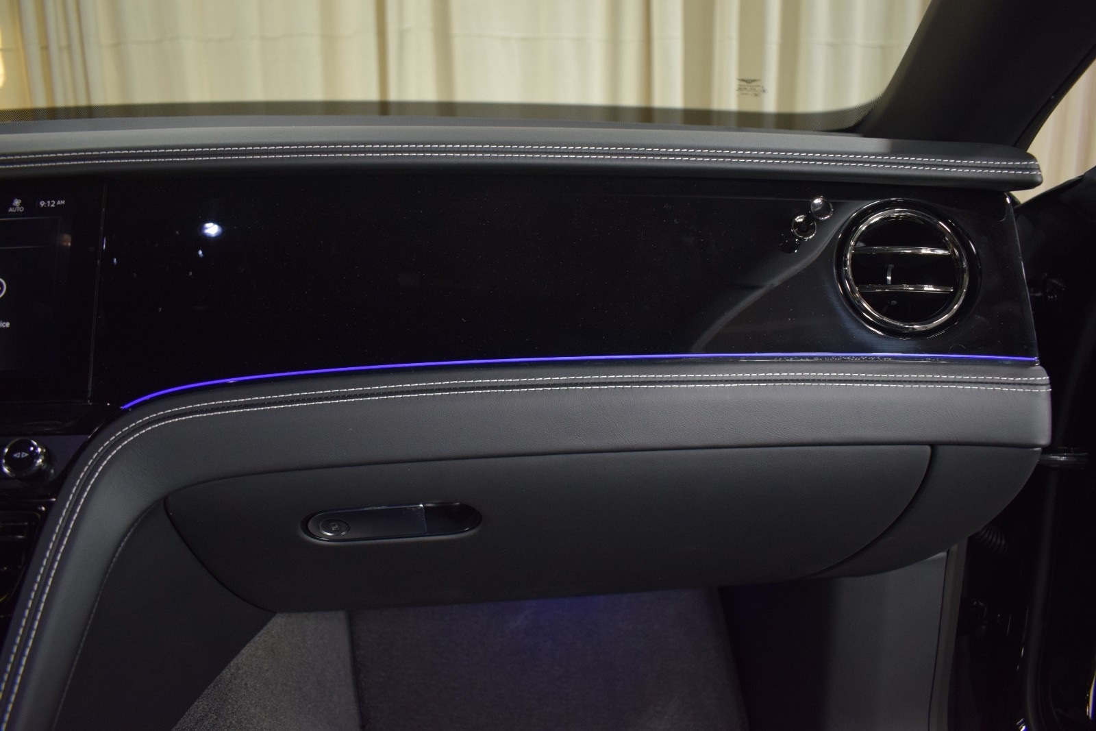 Thumbnail: 2026 Bentley Flying Spur - 26