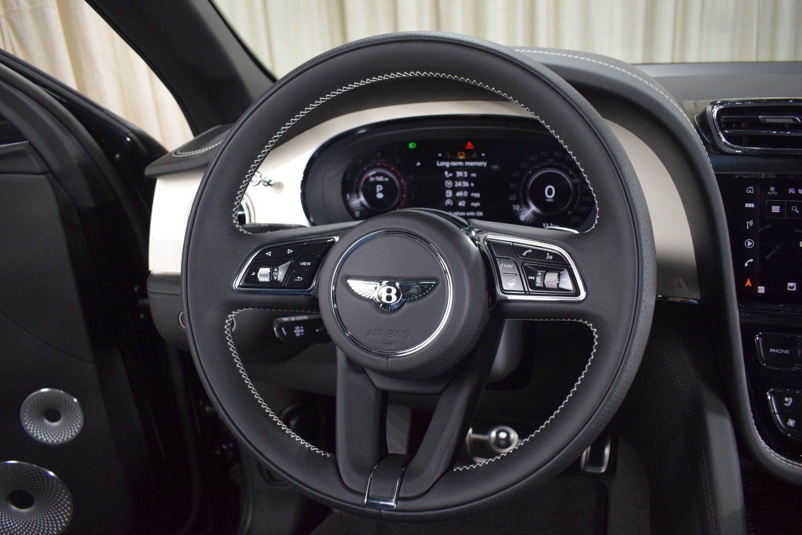 Thumbnail: 2024 Bentley Bentayga - 4