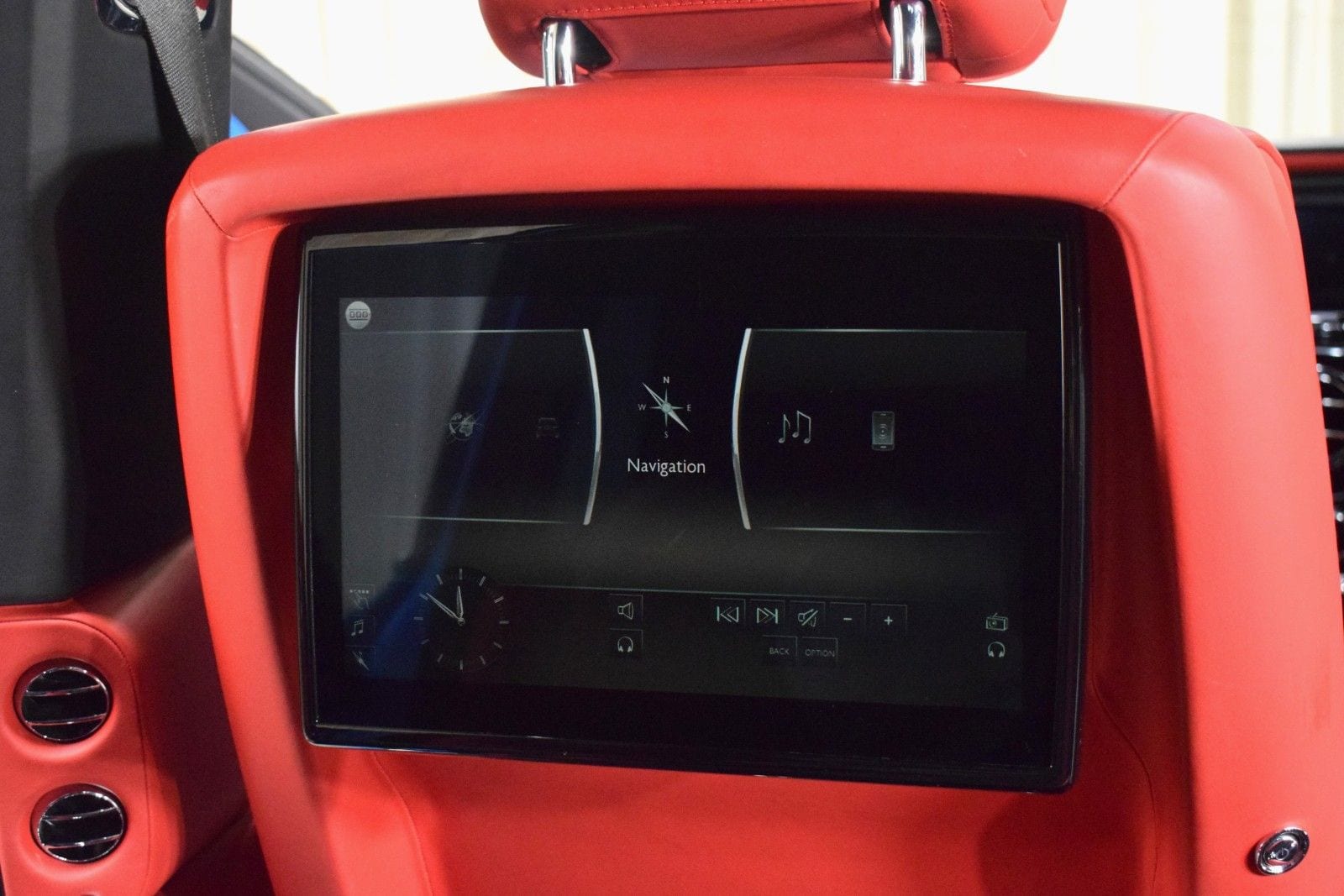 Thumbnail: 2022 Rolls-Royce Cullinan - 23