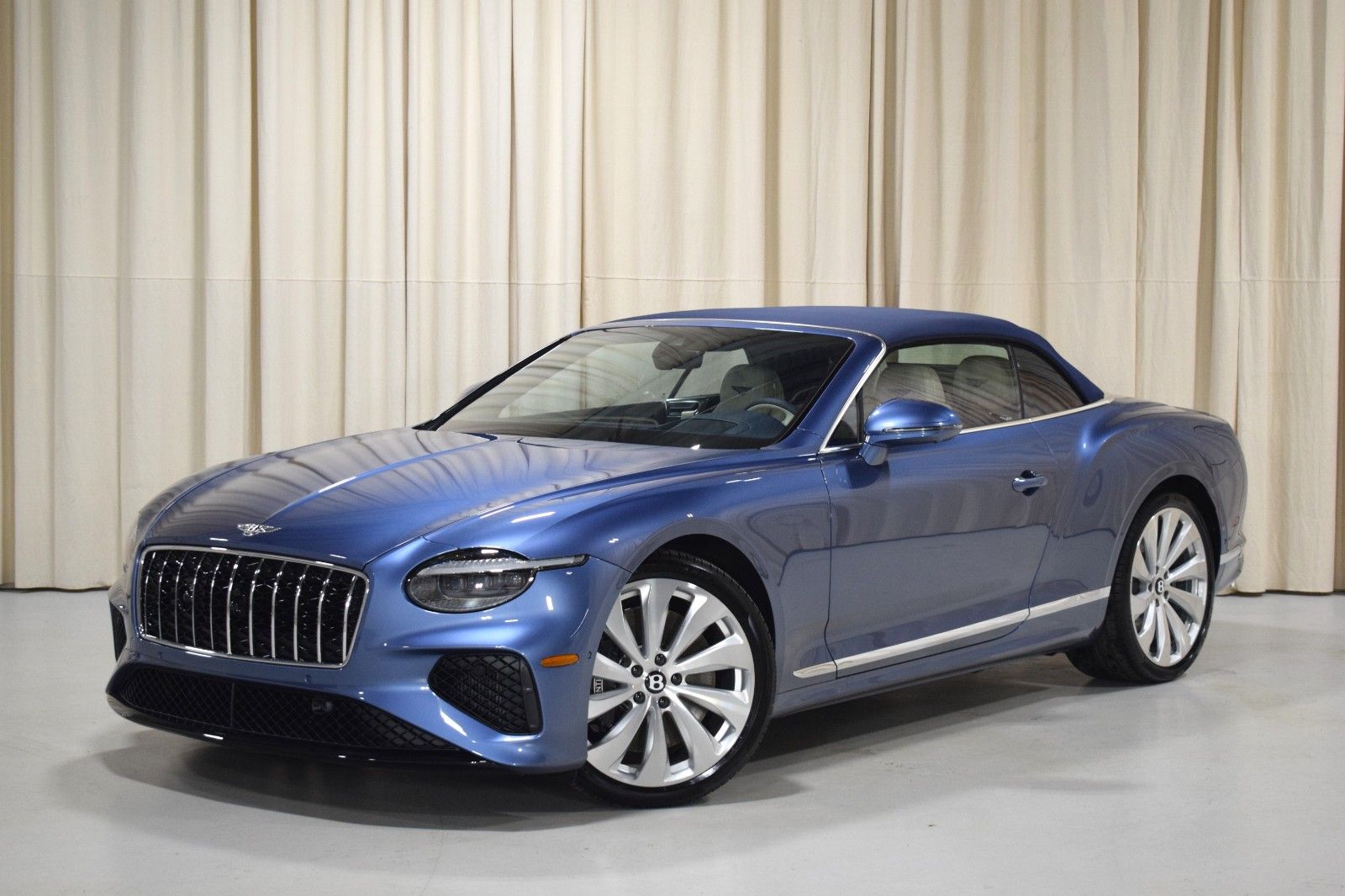 Thumbnail: 2026 Bentley Continental - 1