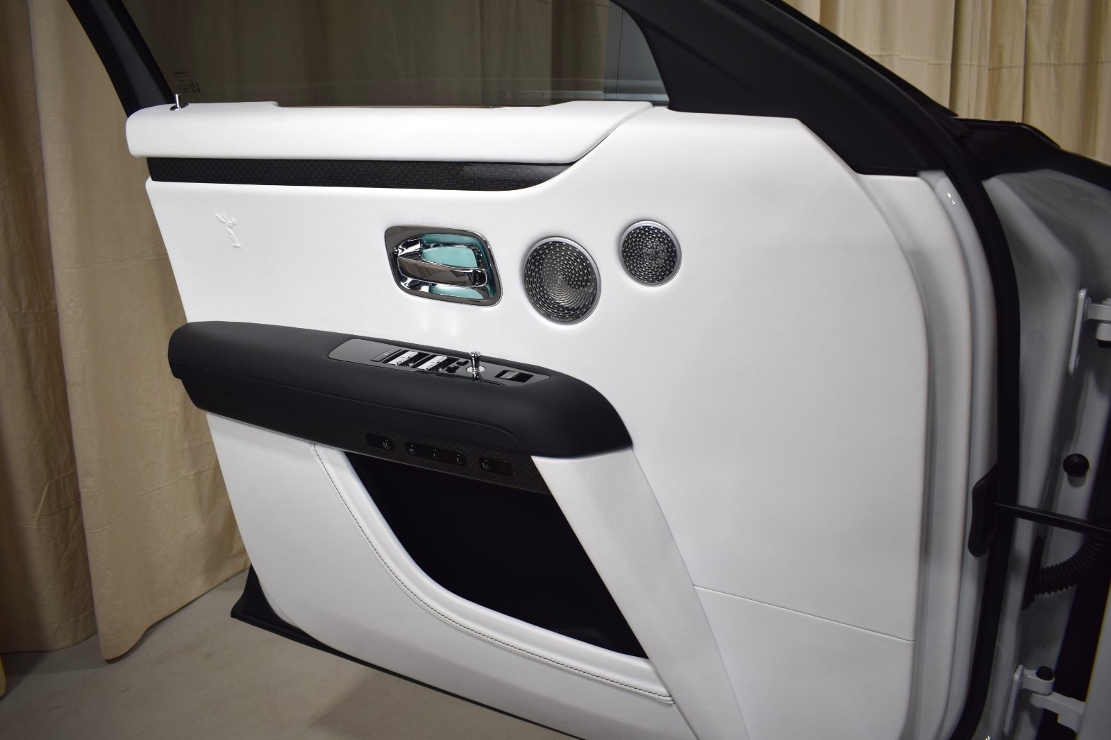 Thumbnail: 2022 Rolls-Royce Ghost - 38