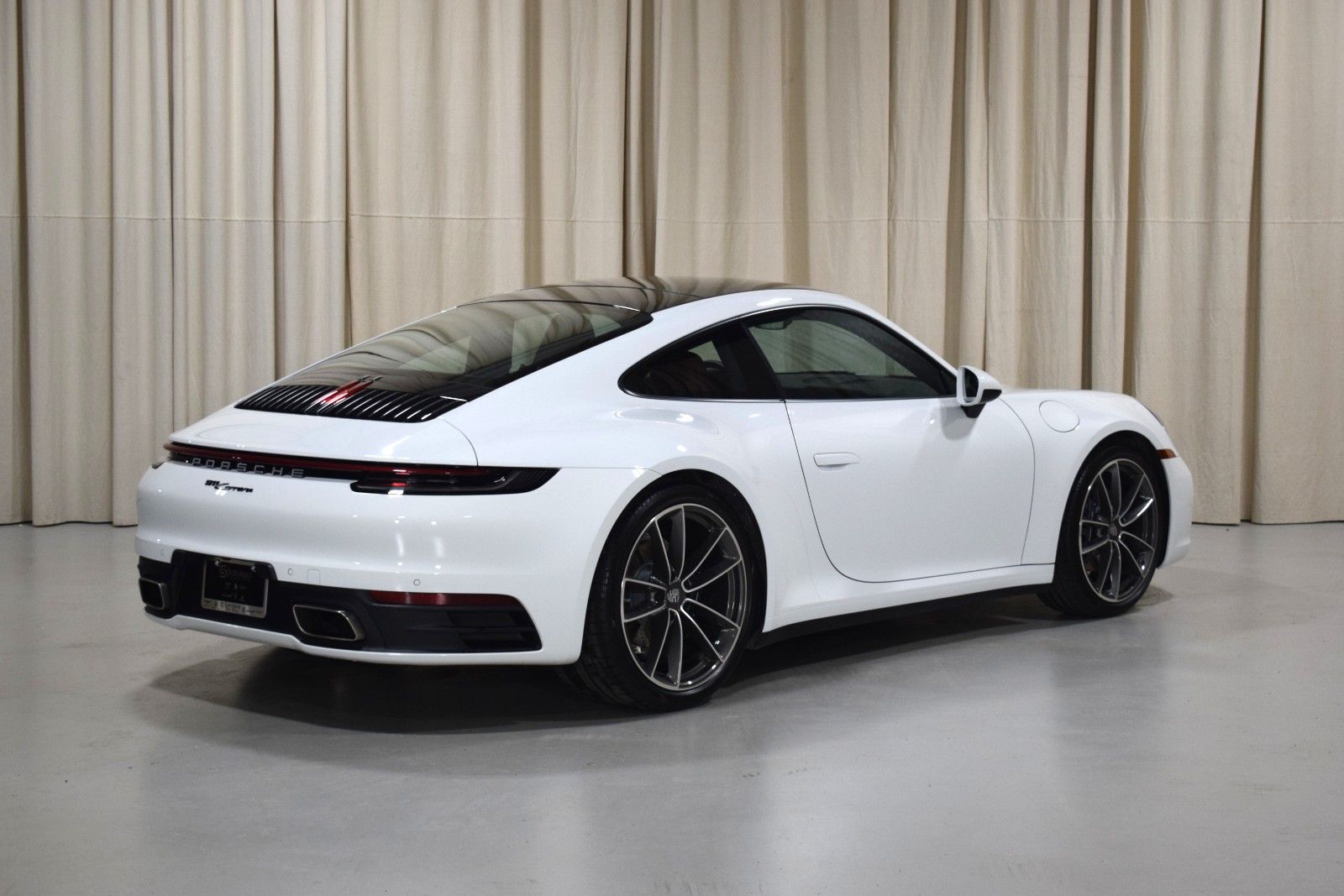 Thumbnail: 2024 Porsche 911 - 9