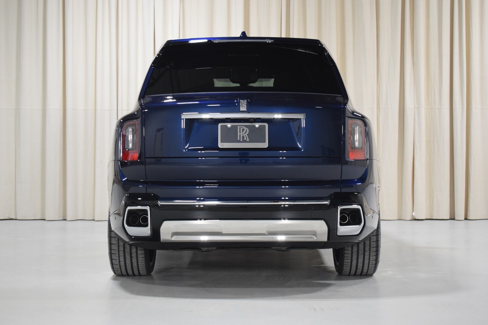 Thumbnail: 2026 Rolls-Royce Cullinan - 12