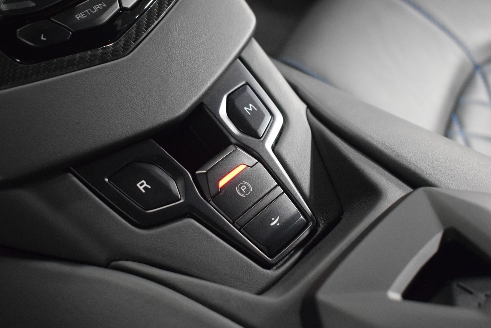 Thumbnail: 2019 Lamborghini Aventador - 33