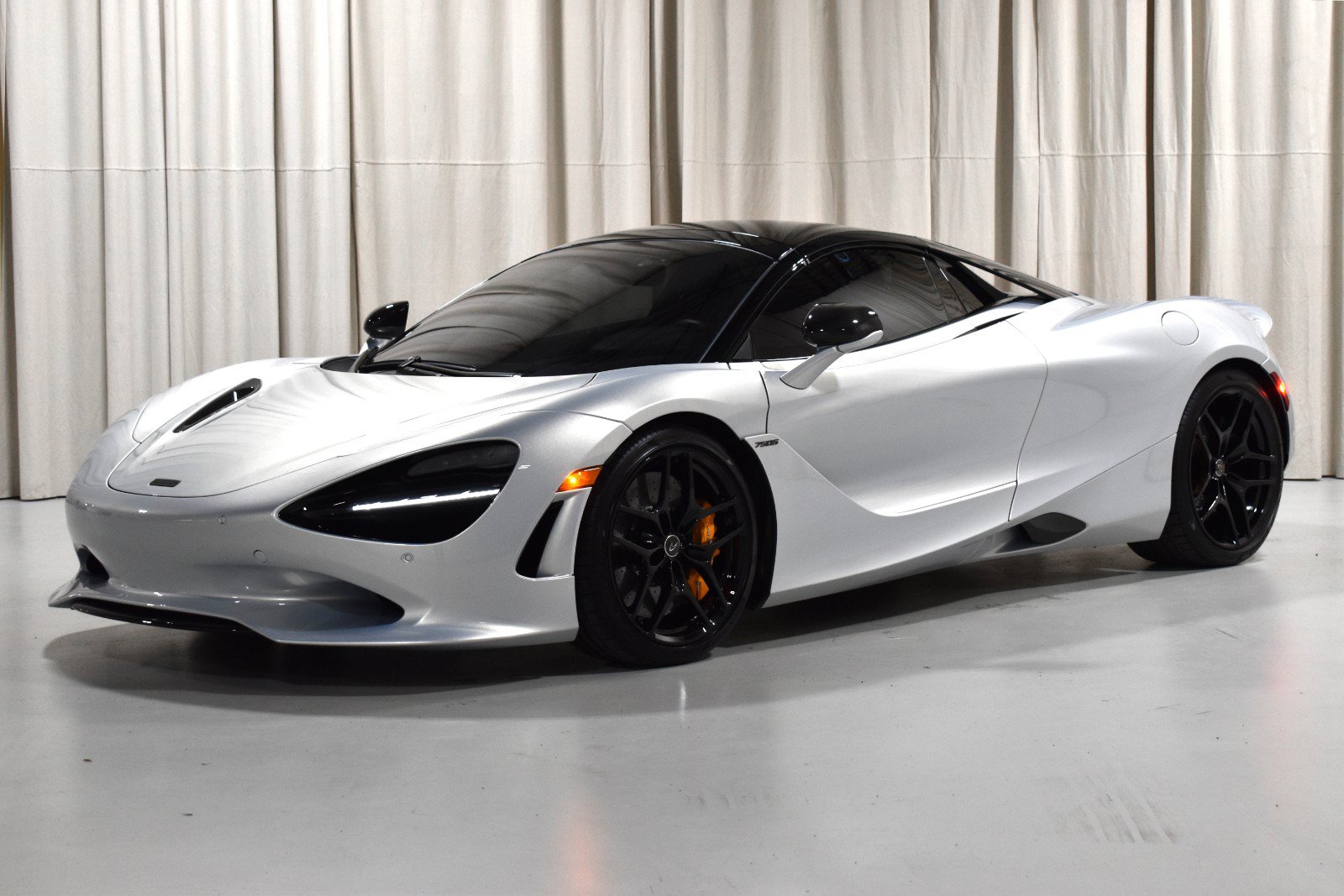 2025 McLaren 750S Base