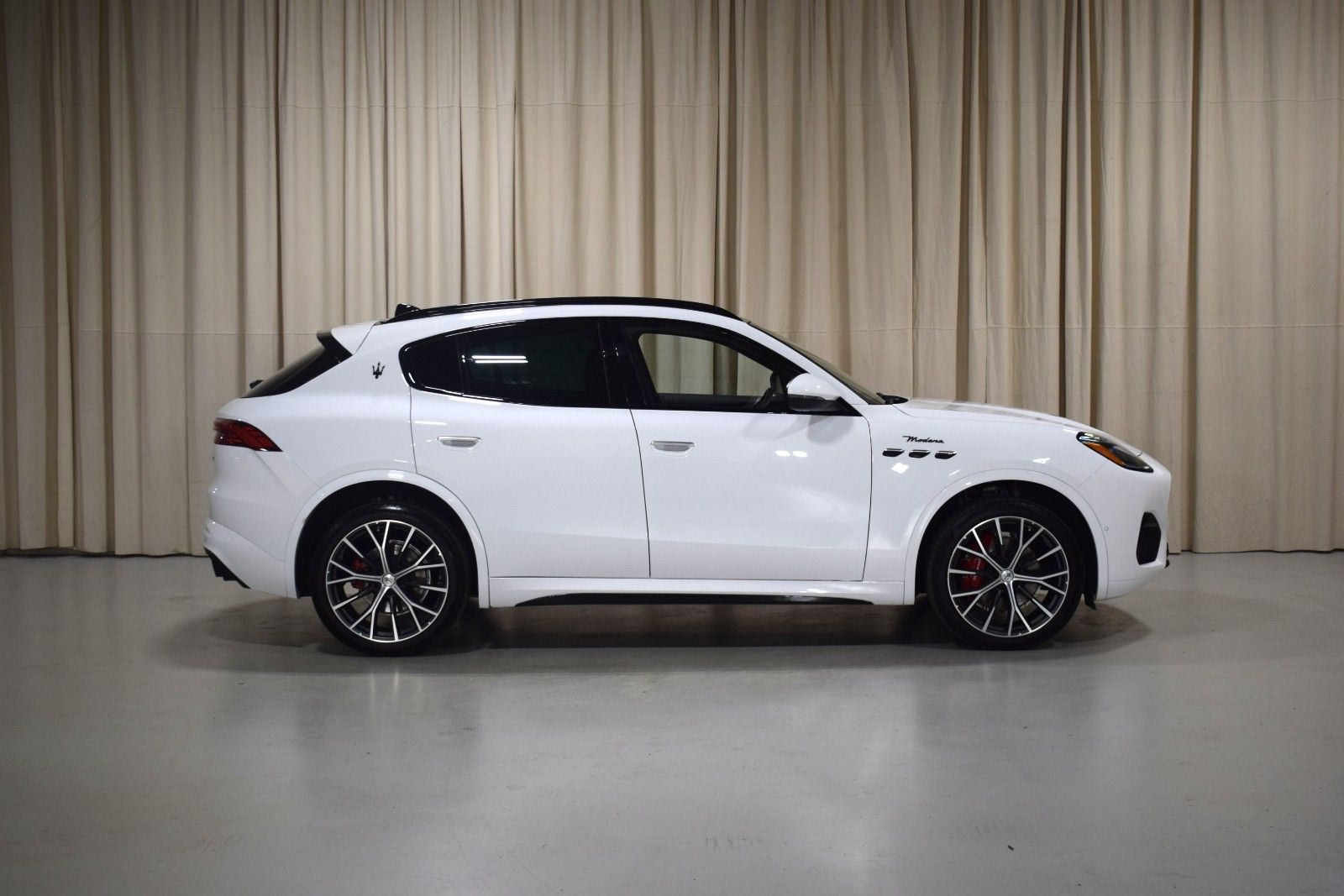 Thumbnail: 2023 Maserati Grecale - 15