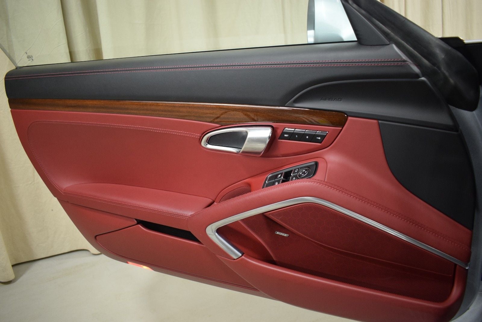 Thumbnail: 2017 Porsche 911 - 35