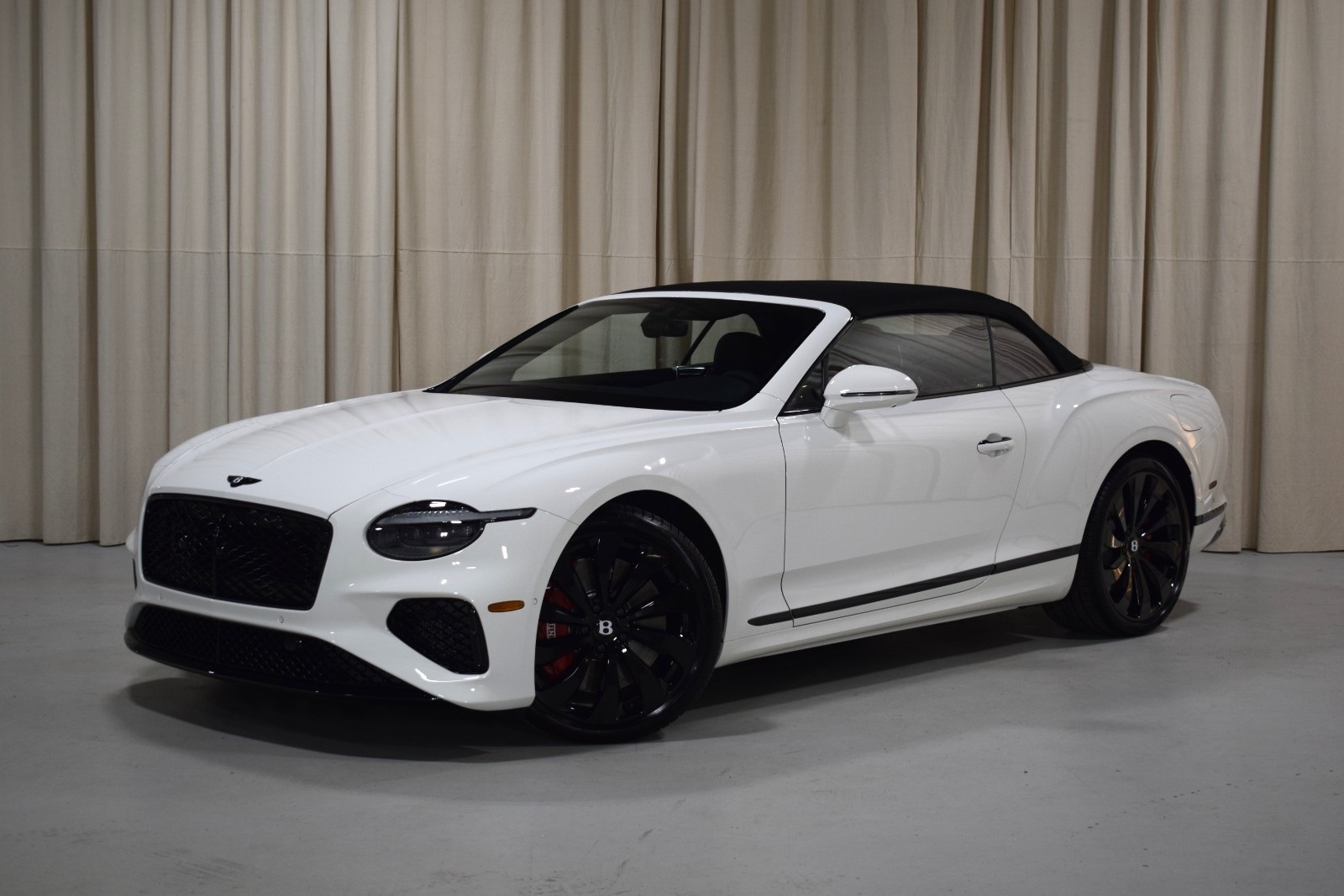 2026 Bentley Continental GTC's photo