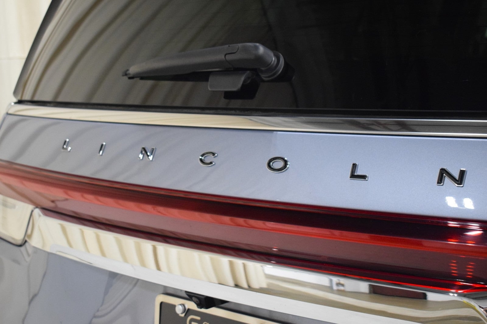 Thumbnail: 2023 Lincoln Navigator - 10