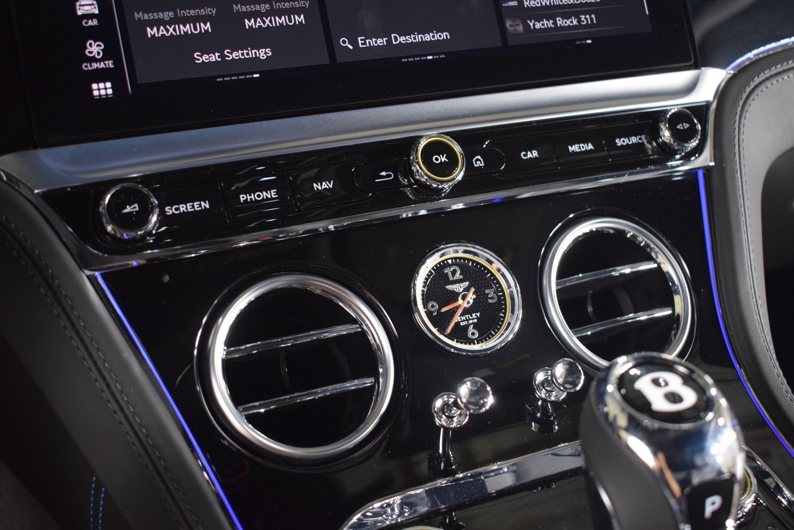 Thumbnail: 2022 Bentley Continental - 32