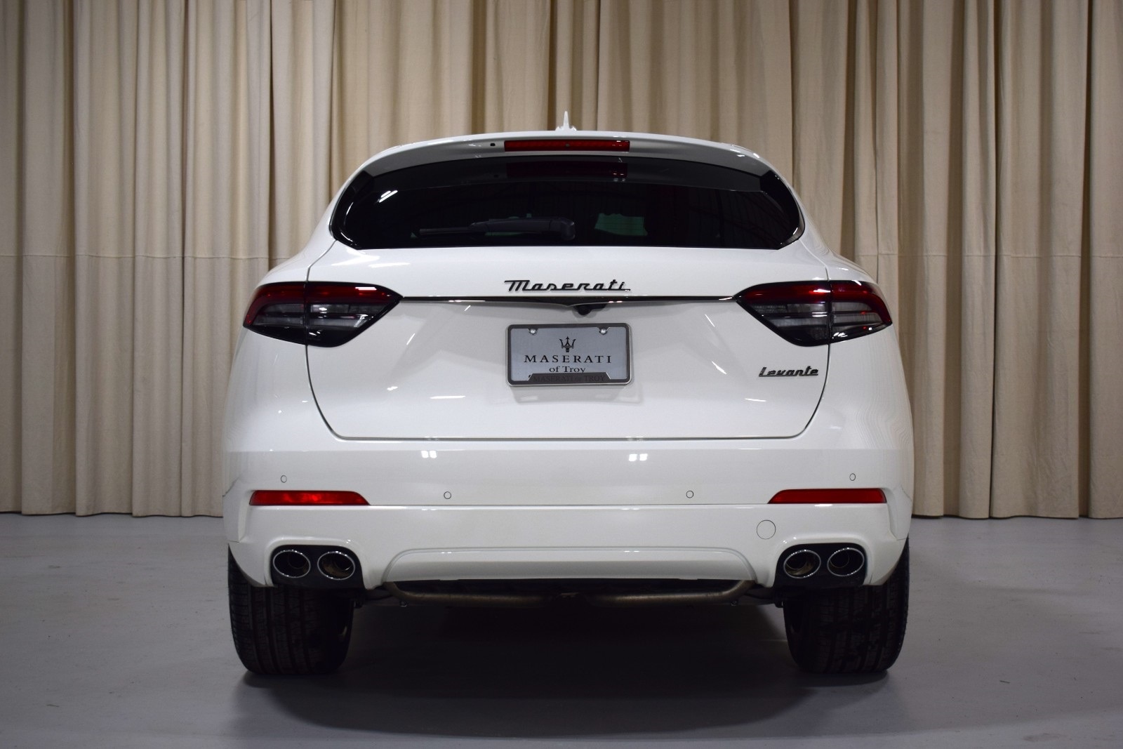 Thumbnail: 2024 Maserati Levante - 14