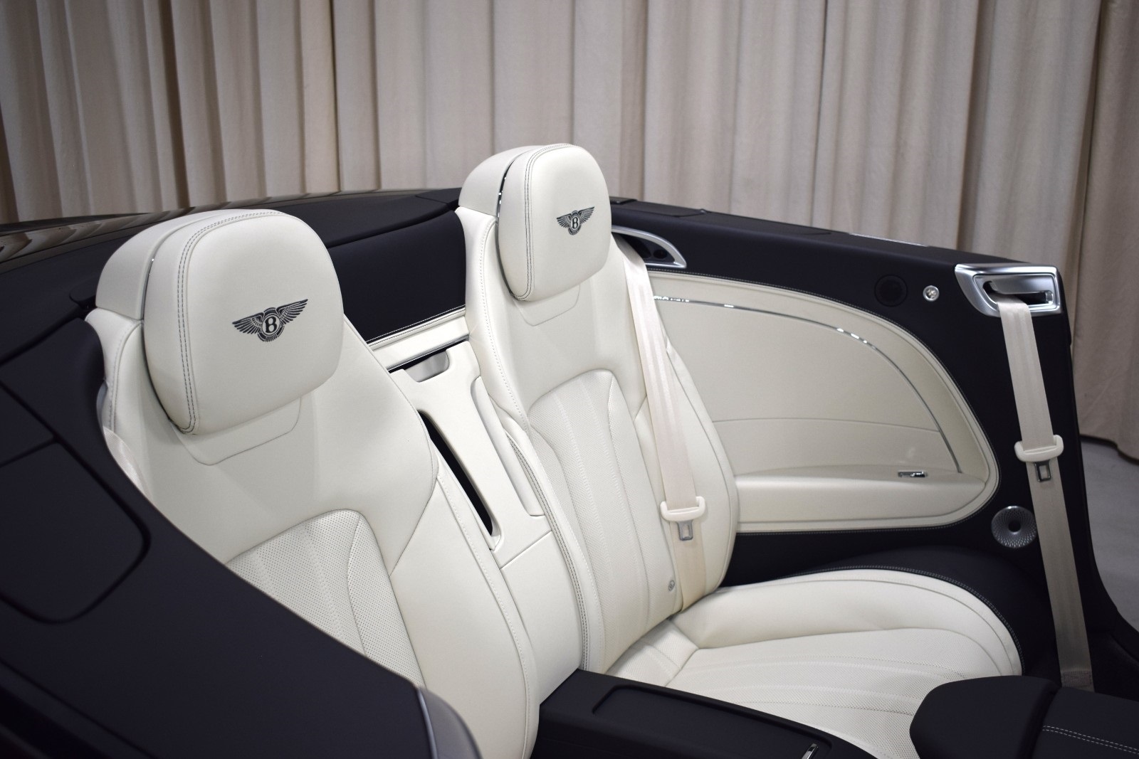 Thumbnail: 2025 Bentley Continental - 20