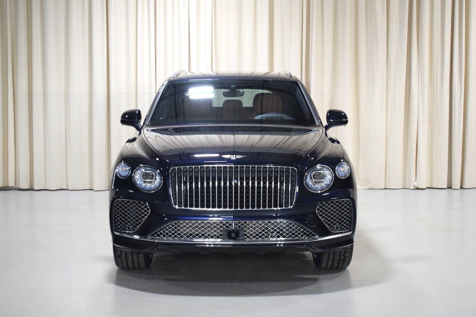 Thumbnail: 2026 Bentley Bentayga - 11