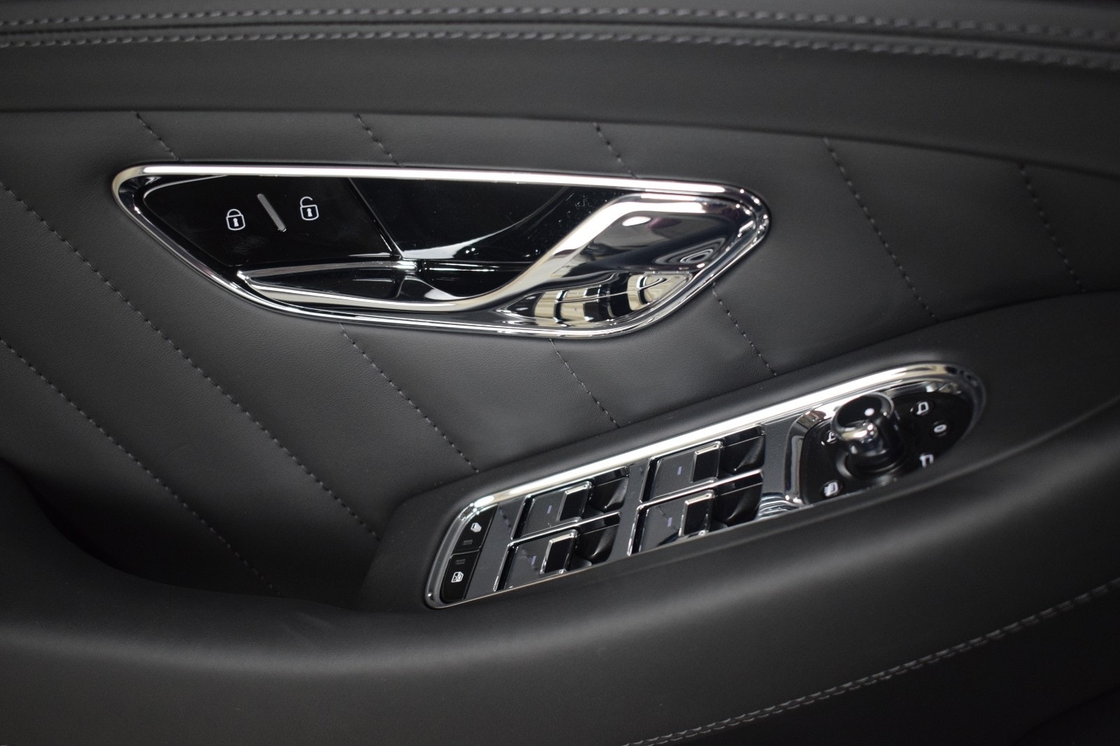Thumbnail: 2024 Bentley Continental - 39