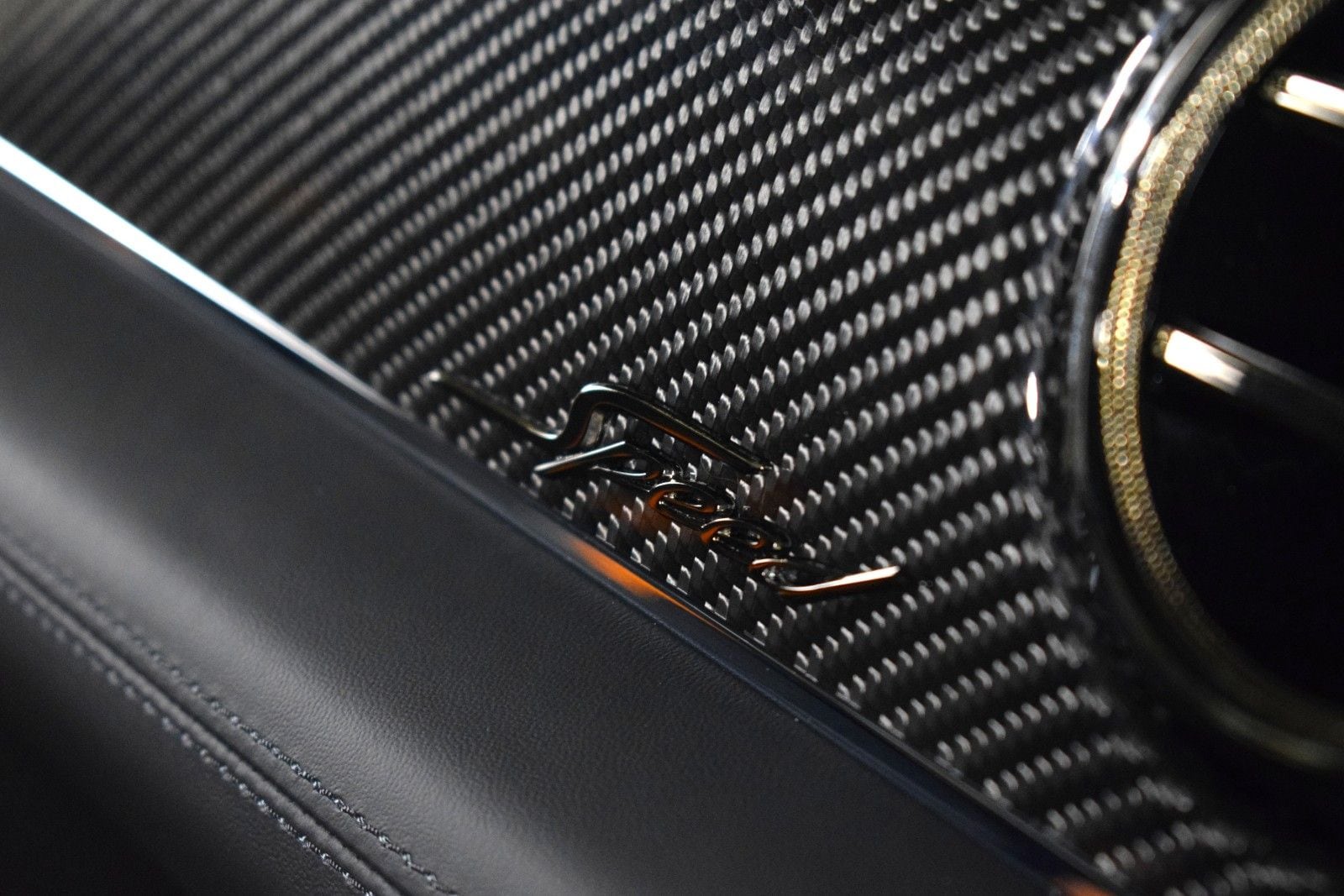 Thumbnail: 2026 Bentley Bentayga - 26