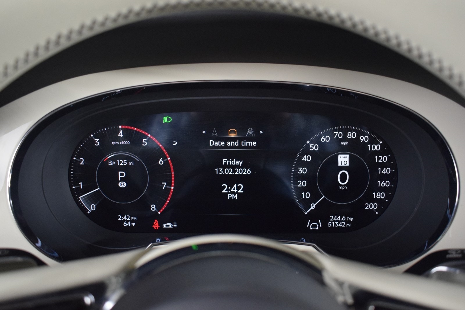 Thumbnail: 2024 Bentley Bentayga - 29