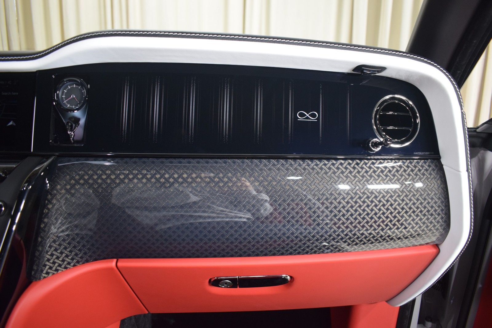 2026 Rolls-Royce Cullinan Black Badge - Photo 25
