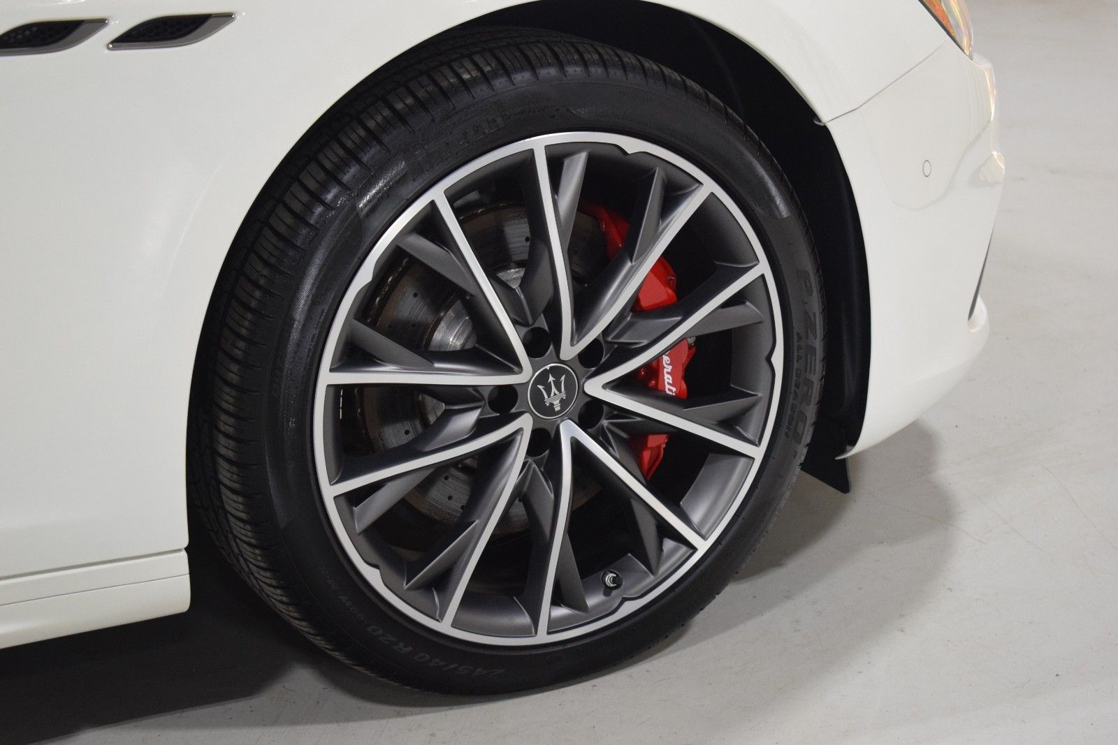 Thumbnail: 2024 Maserati Ghibli - 15