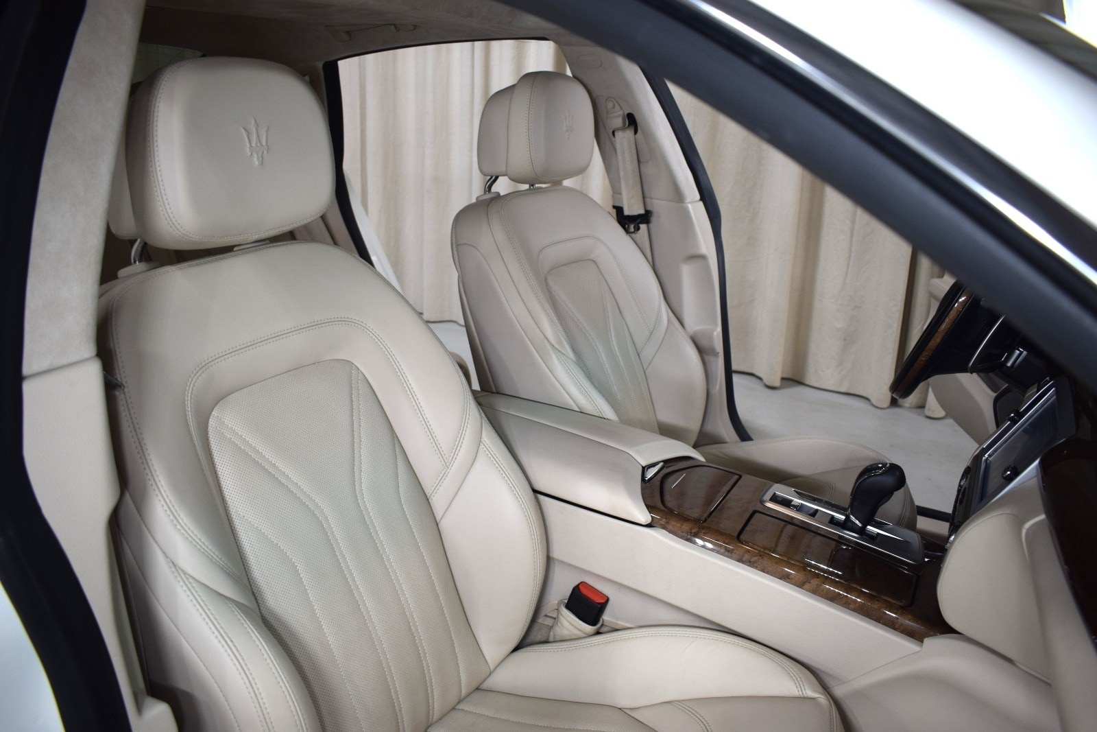 Thumbnail: 2014 Maserati Quattroporte - 22