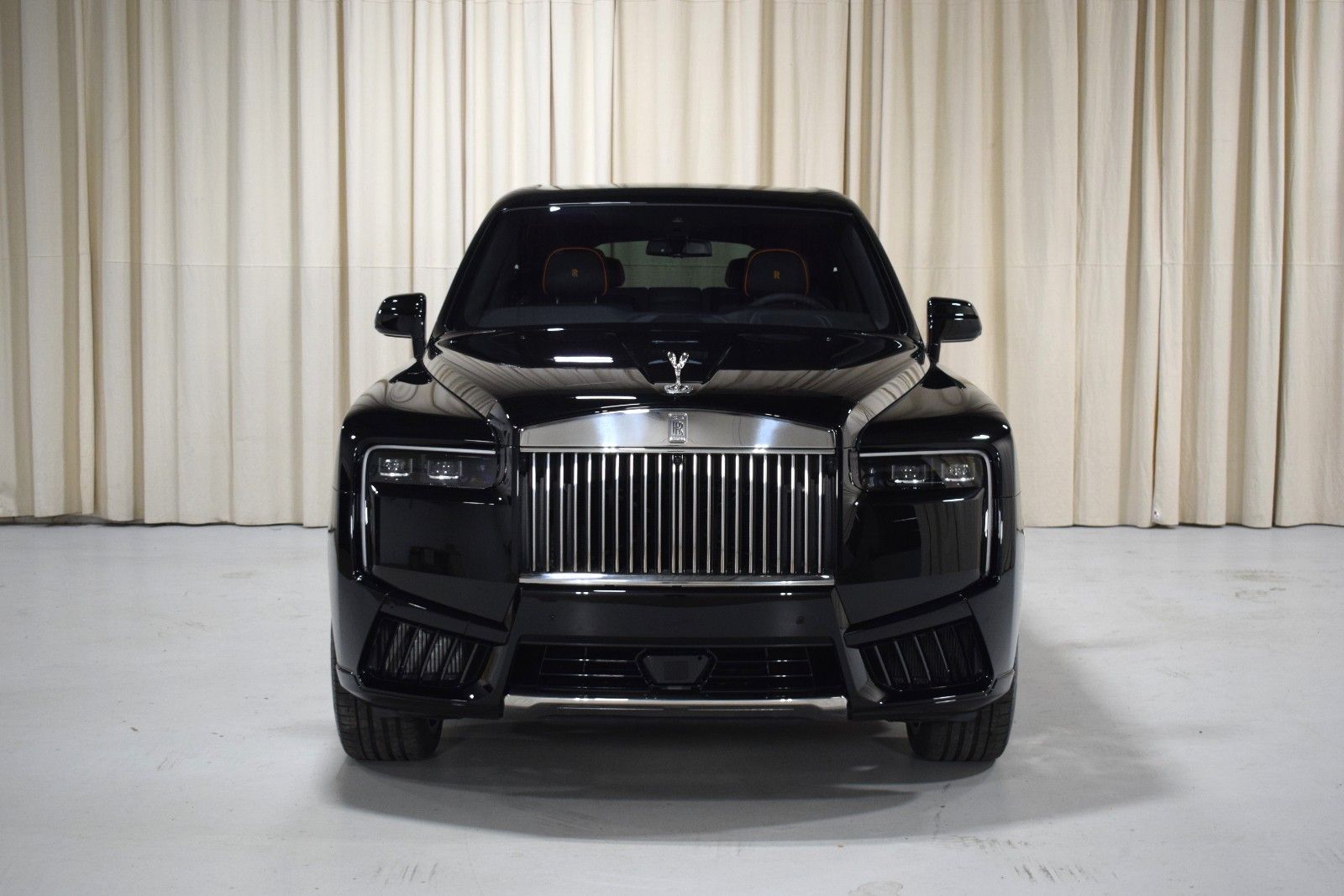 Thumbnail: 2026 Rolls-Royce Cullinan - 9