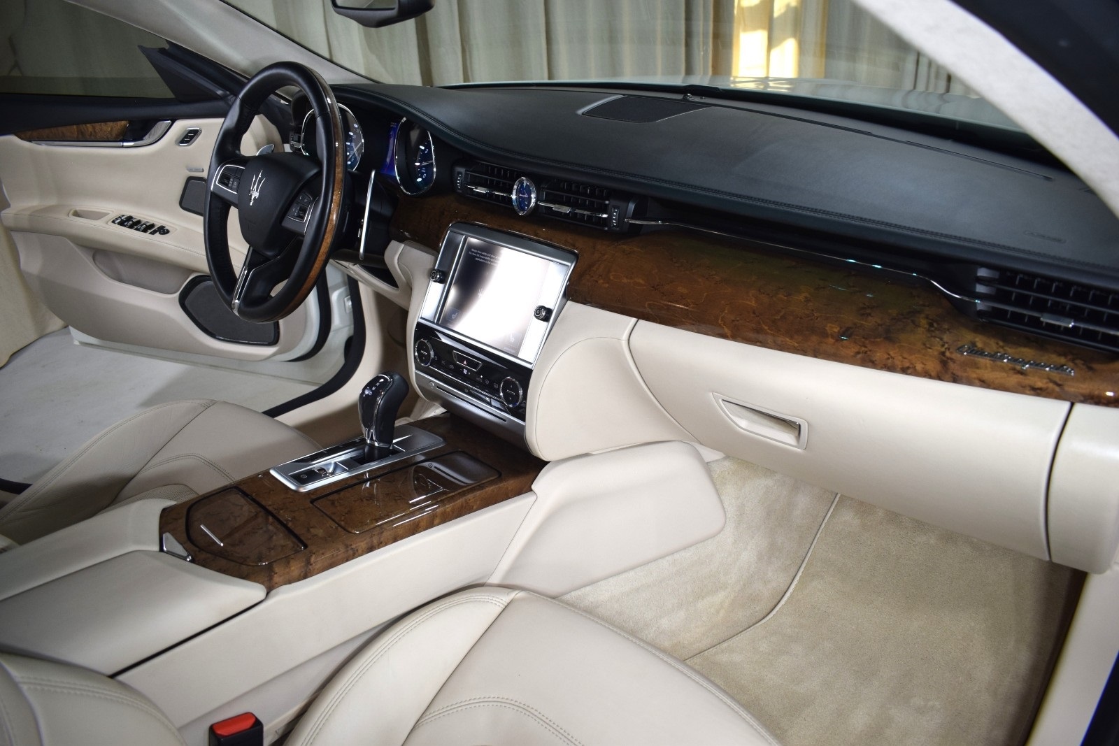 Thumbnail: 2014 Maserati Quattroporte - 23