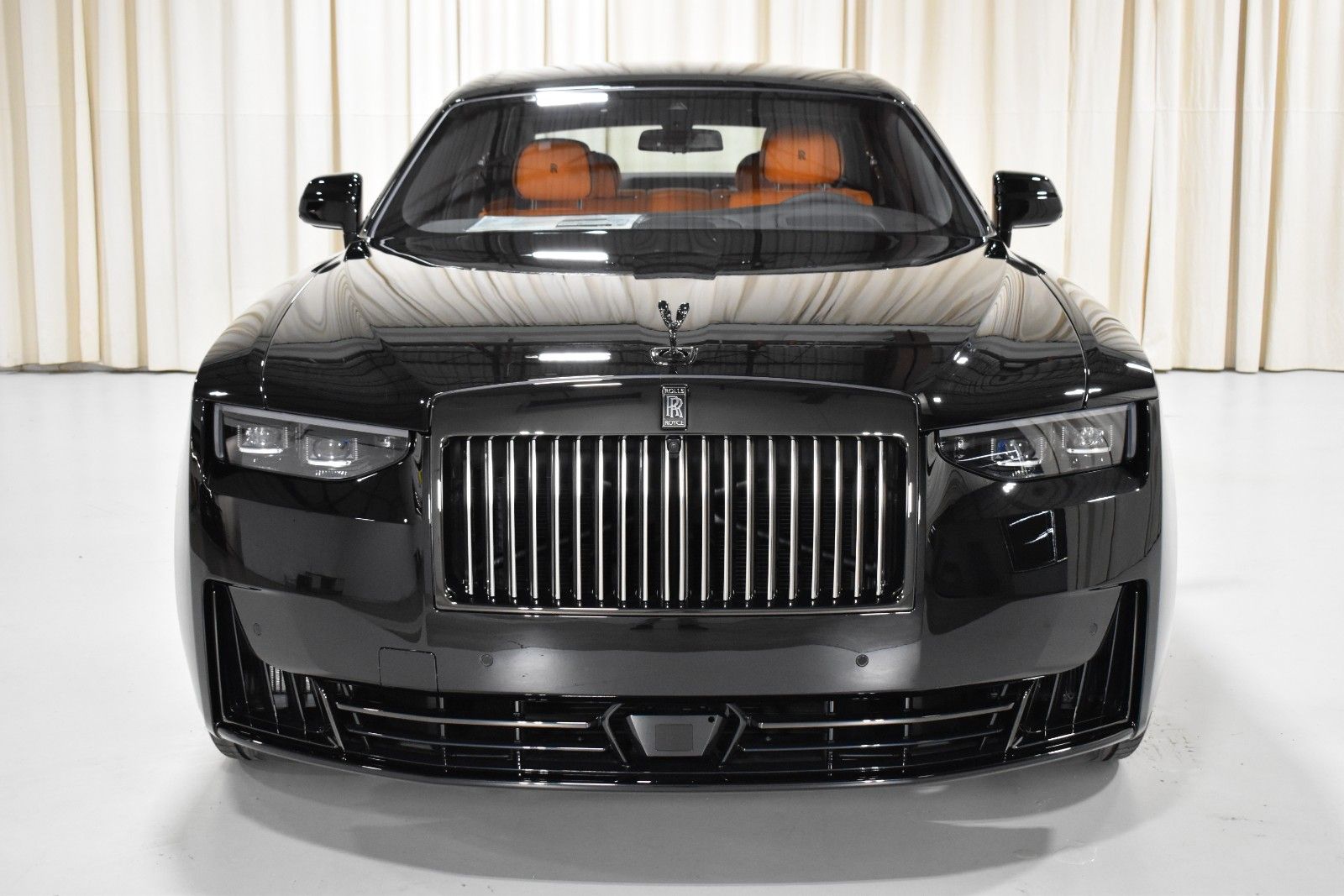 Thumbnail: 2027 Rolls-Royce Ghost - 8