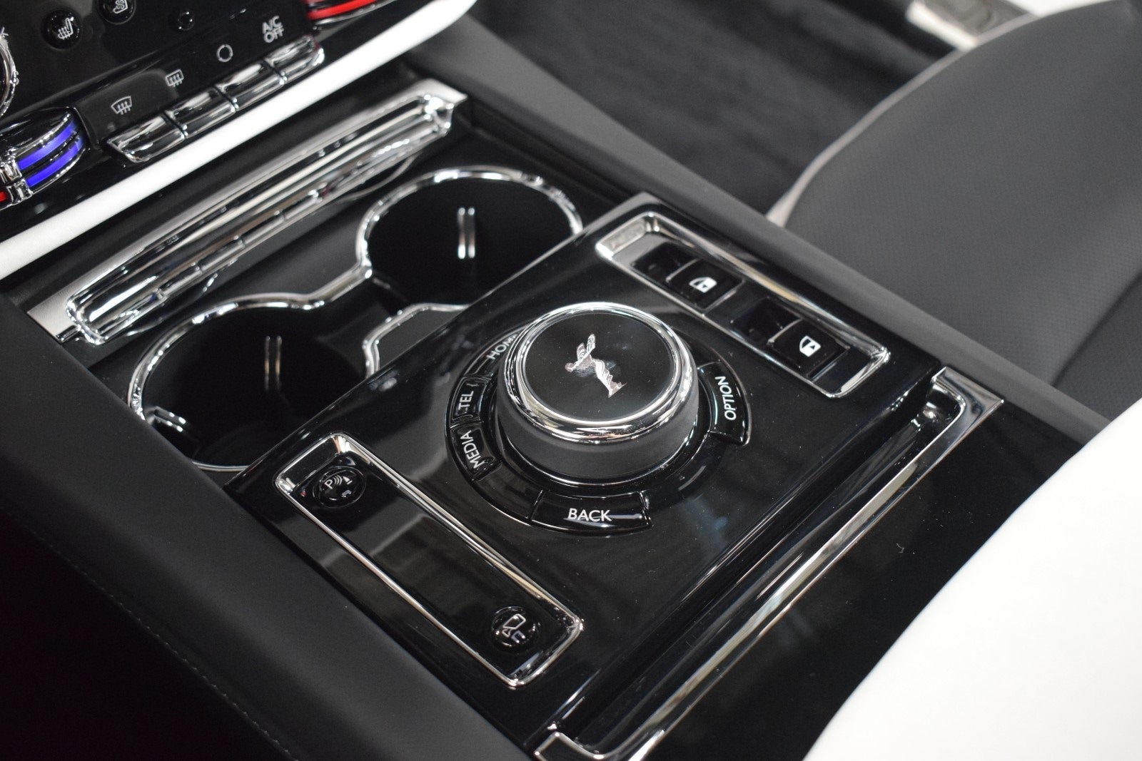 Thumbnail: 2024 Rolls-Royce Spectre - 35