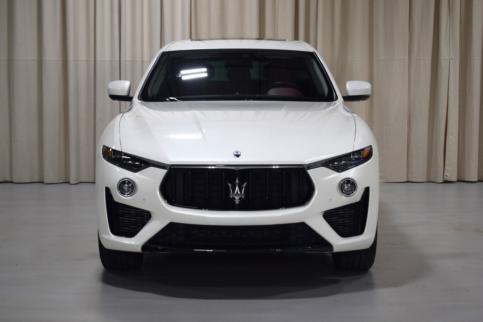 Thumbnail: 2022 Maserati Levante - 8
