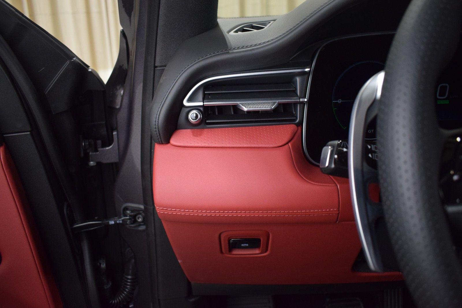 Thumbnail: 2025 Maserati Grecale - 31