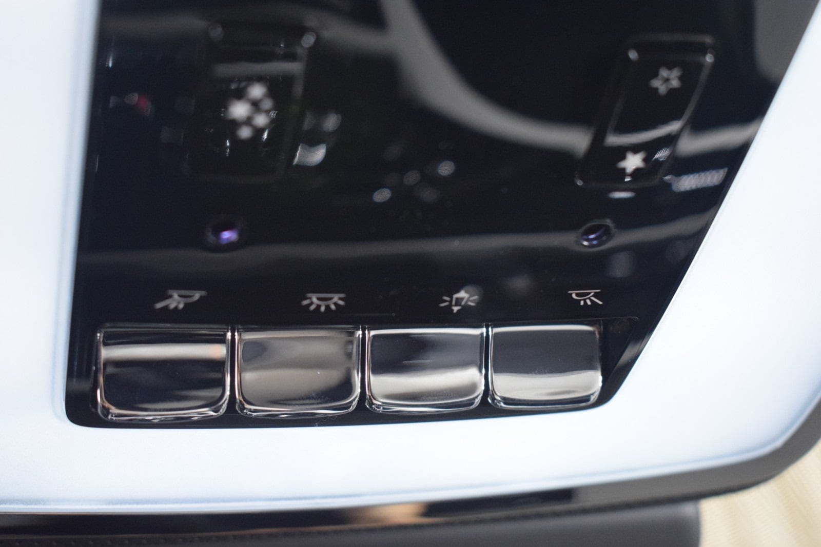 Thumbnail: 2024 Rolls-Royce Spectre - 37