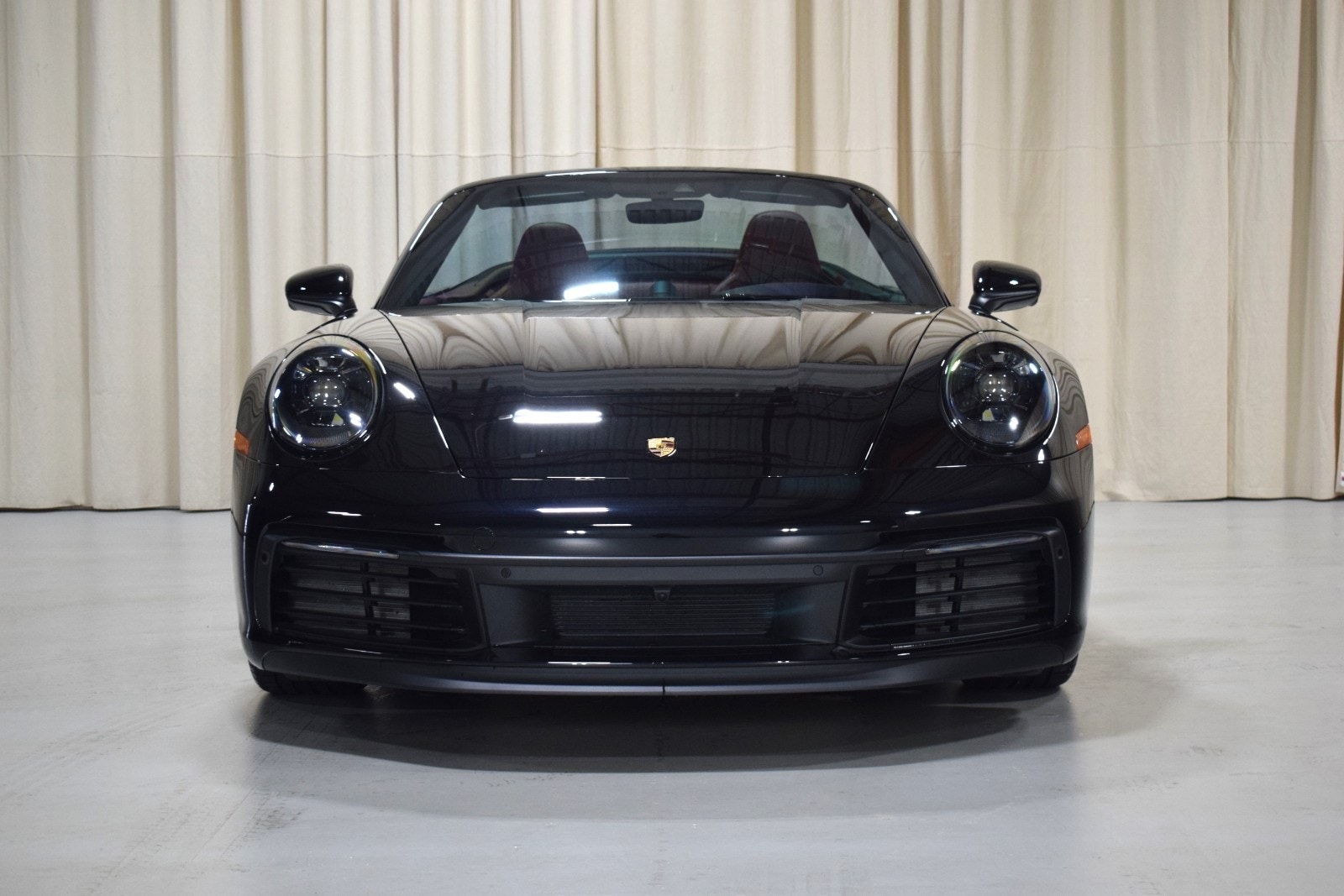 Thumbnail: 2024 Porsche 911 - 10