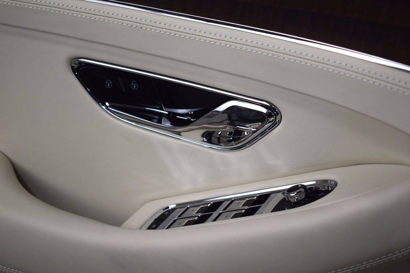 Thumbnail: 2026 Bentley Continental - 38