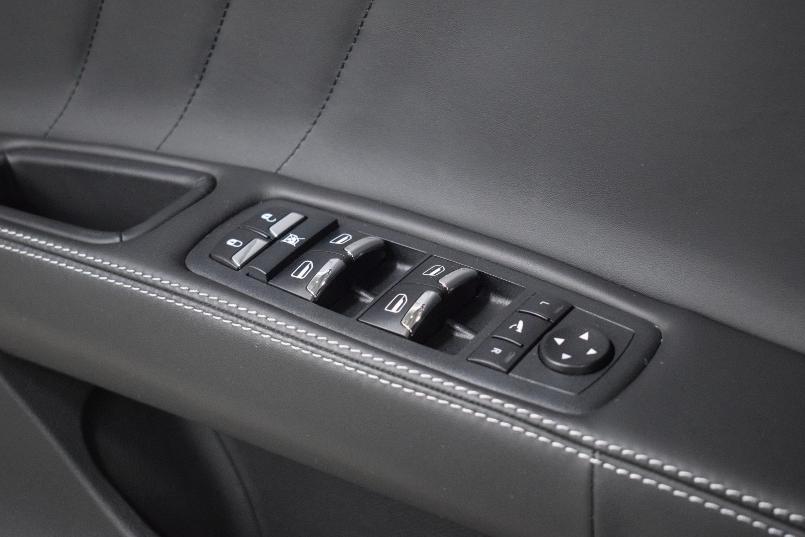 Thumbnail: 2022 Maserati Quattroporte - 39