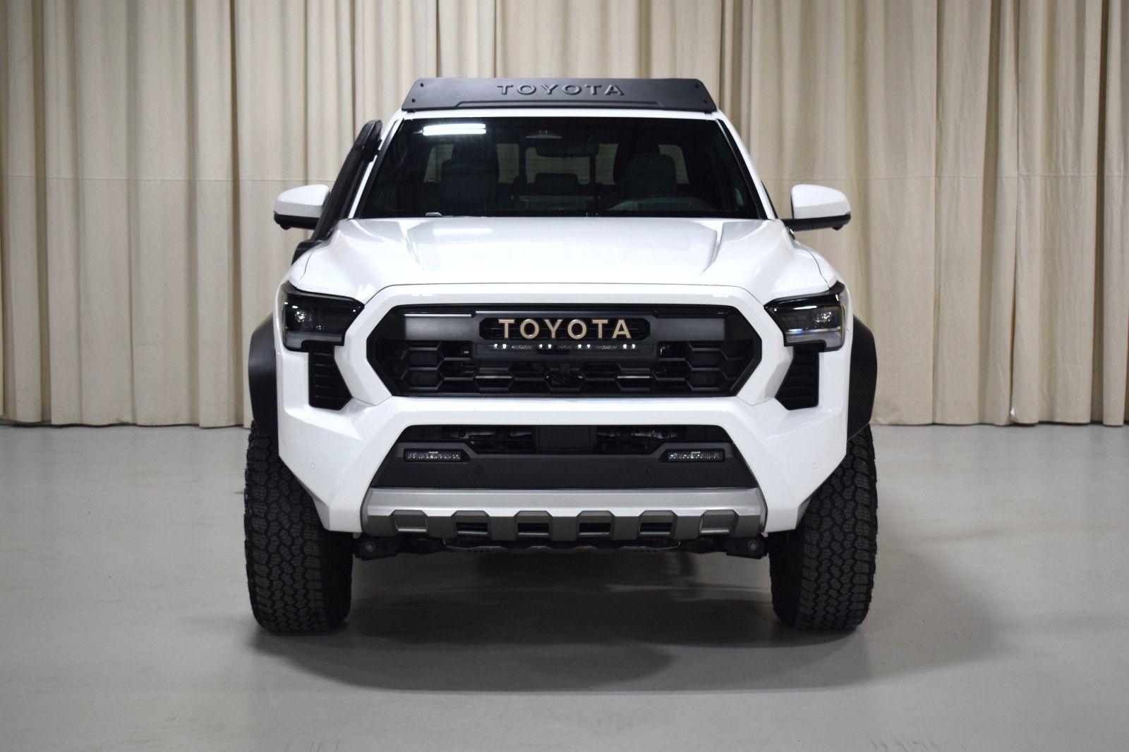 Thumbnail: 2024 Toyota Tacoma - 6