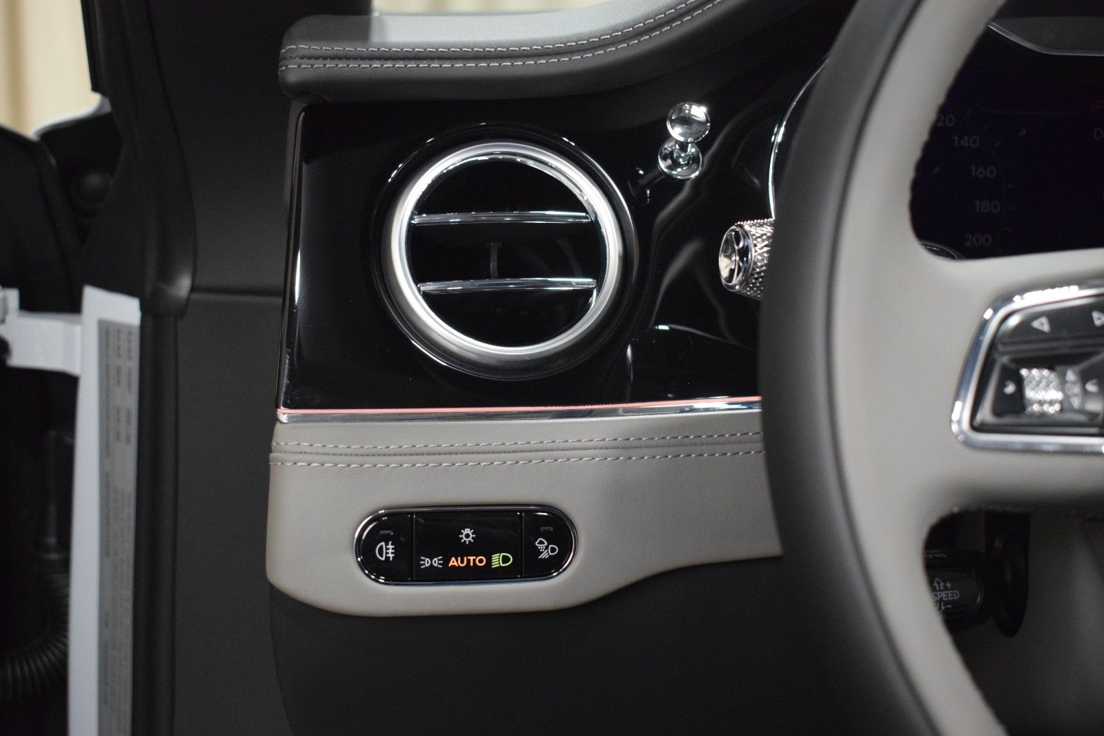 Thumbnail: 2024 Bentley Continental - 32