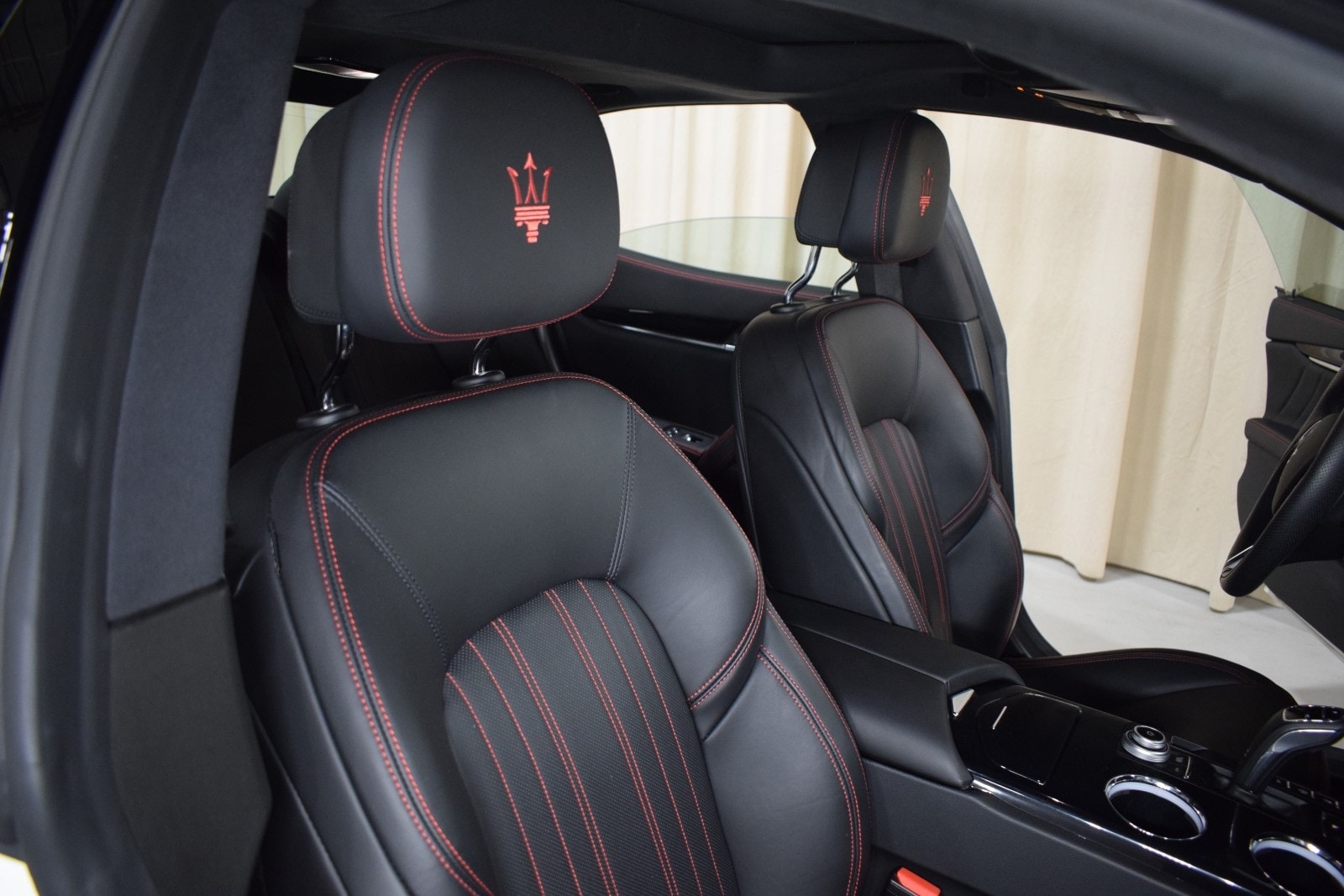 Thumbnail: 2022 Maserati Ghibli - 23