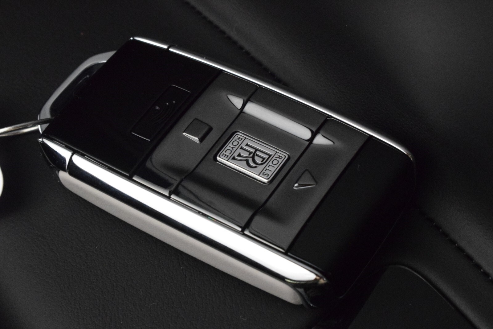 Thumbnail: 2024 Rolls-Royce Spectre - 38
