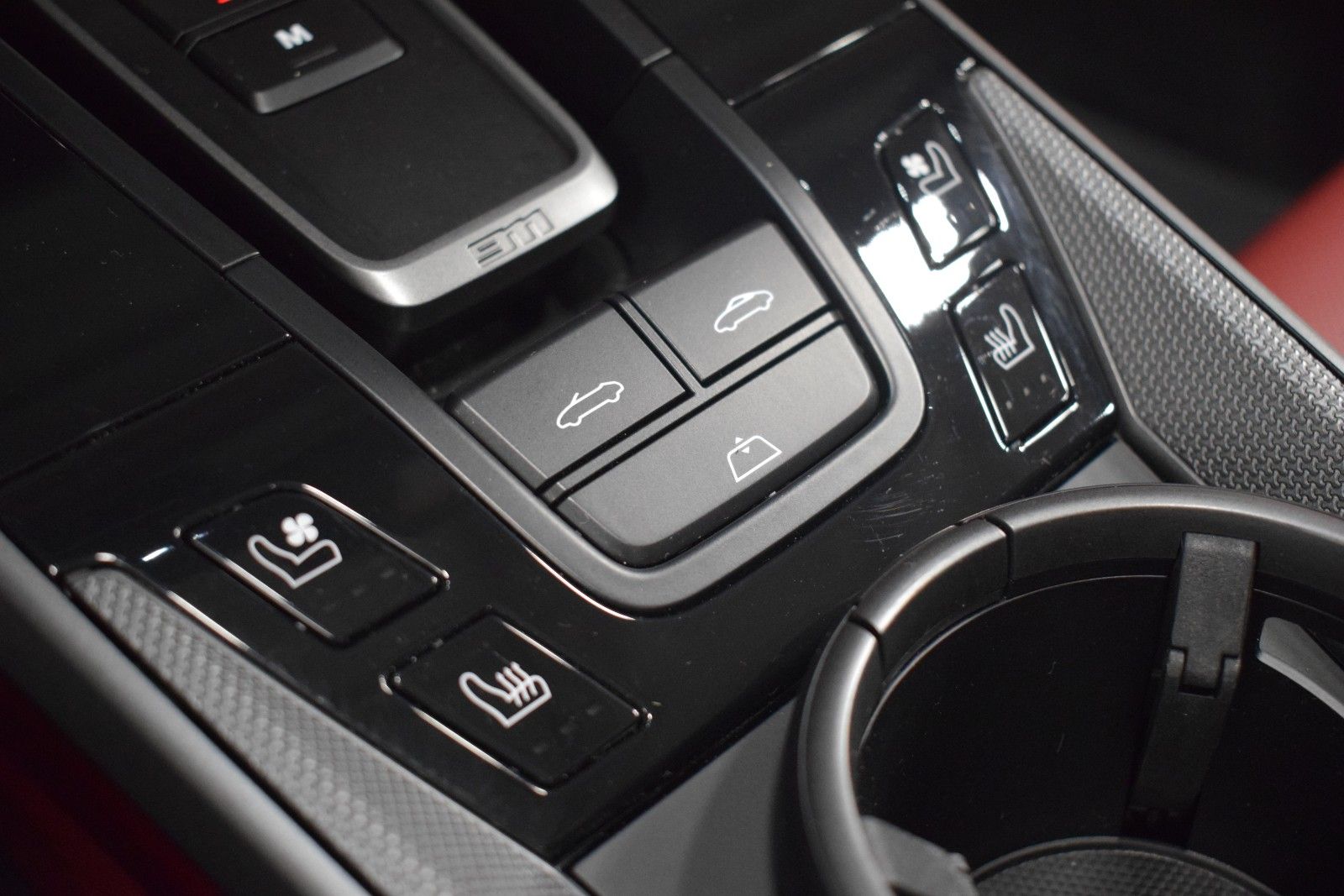 Thumbnail: 2024 Porsche 911 - 35