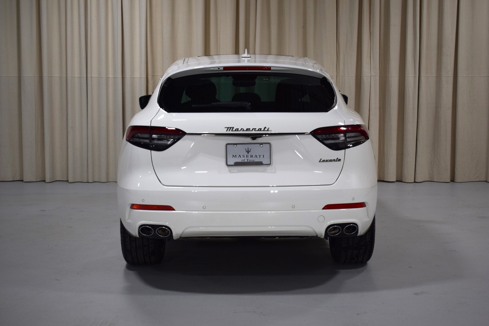 Thumbnail: 2024 Maserati Levante - 13