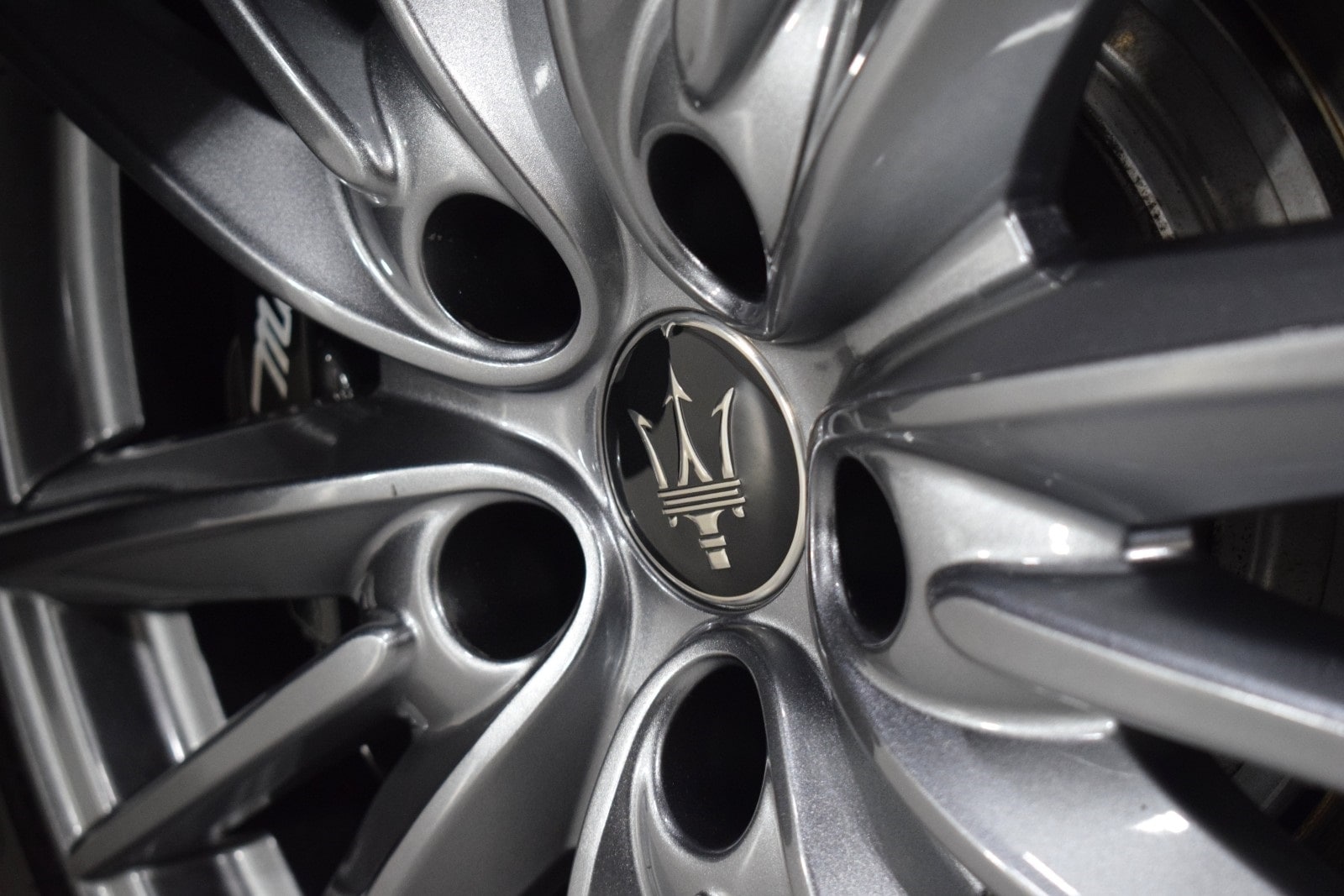 Thumbnail: 2022 Maserati Quattroporte - 19