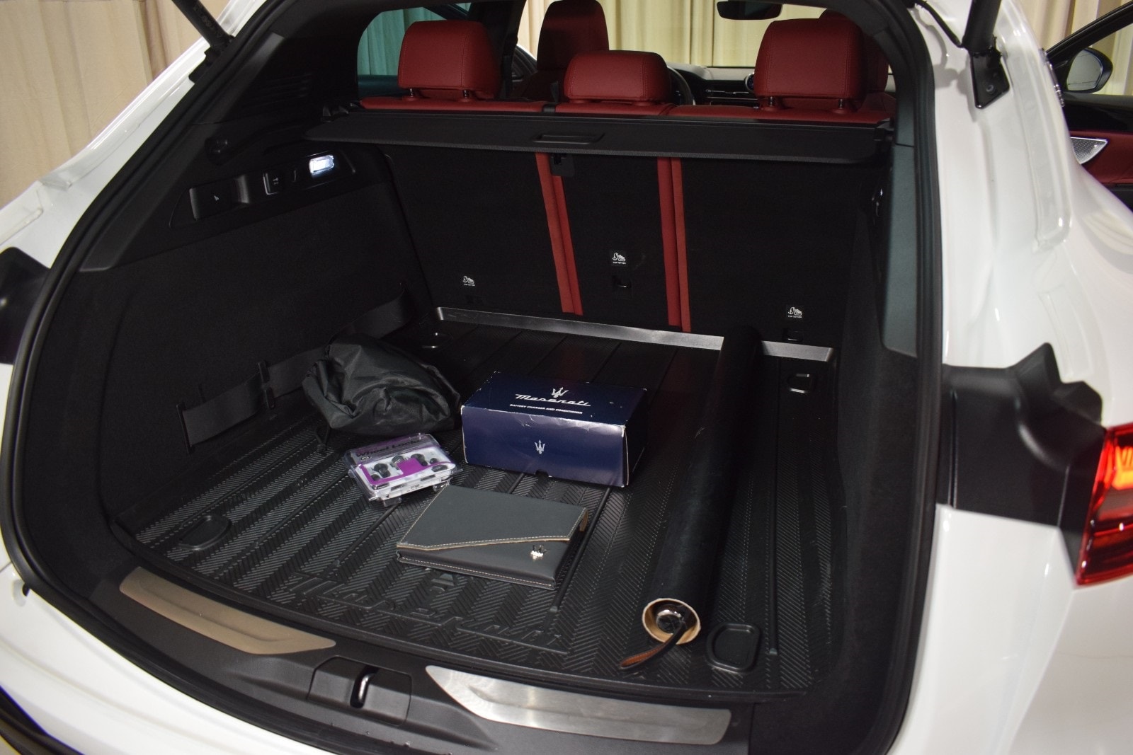 Thumbnail: 2024 Maserati Grecale - 40