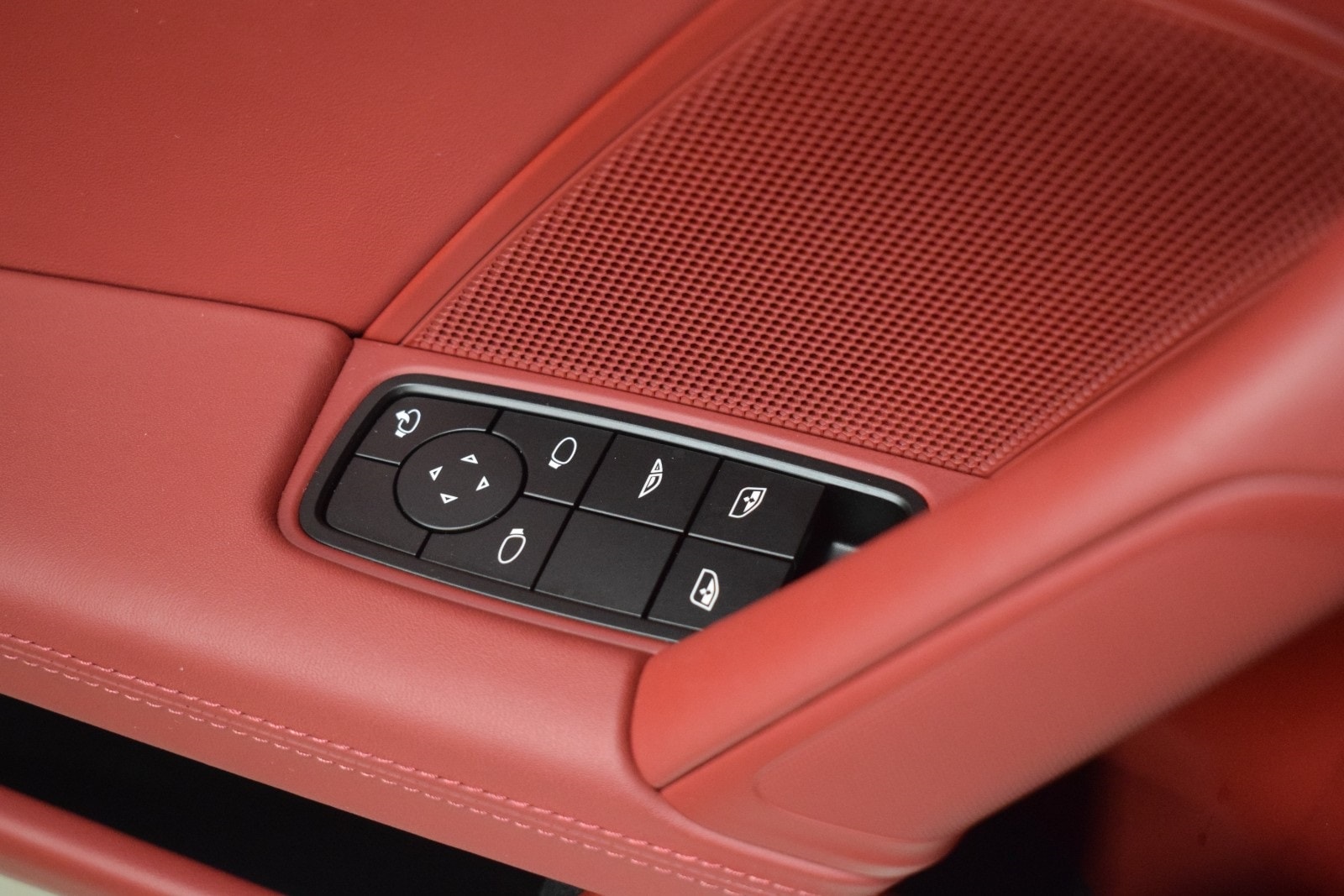Thumbnail: 2024 Porsche 911 - 41