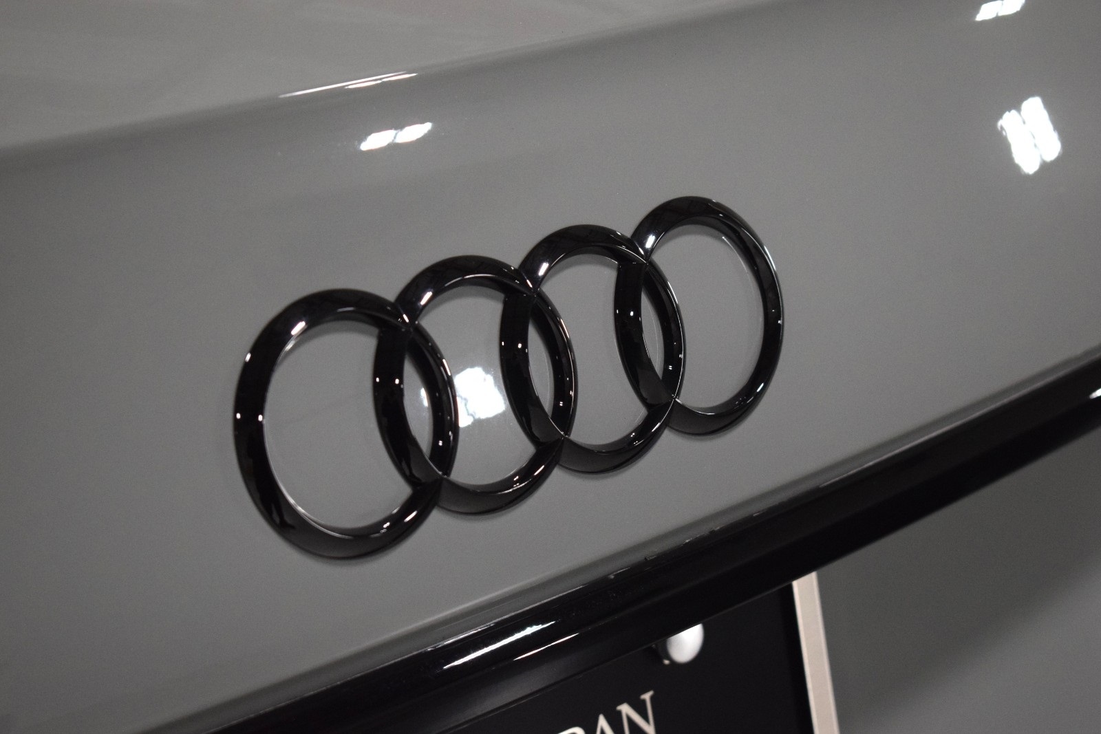 Thumbnail: 2022 Audi SQ5 - 10