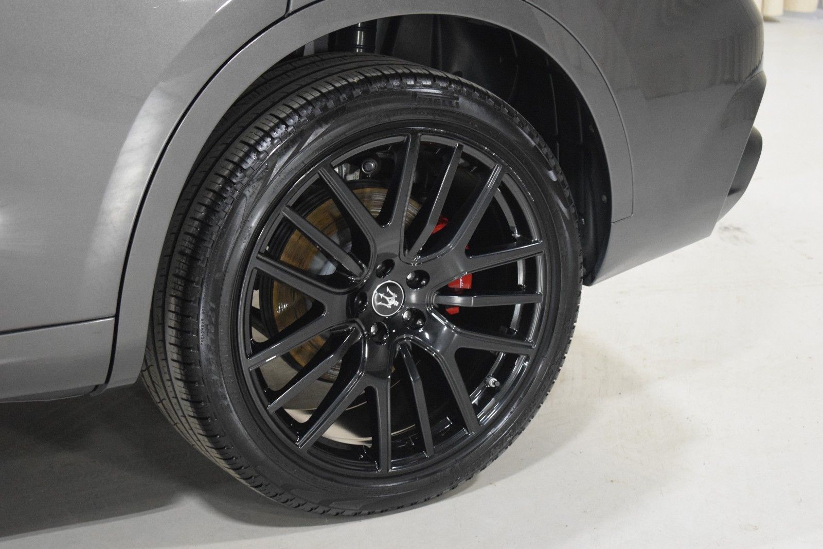 Thumbnail: 2022 Maserati Levante - 6